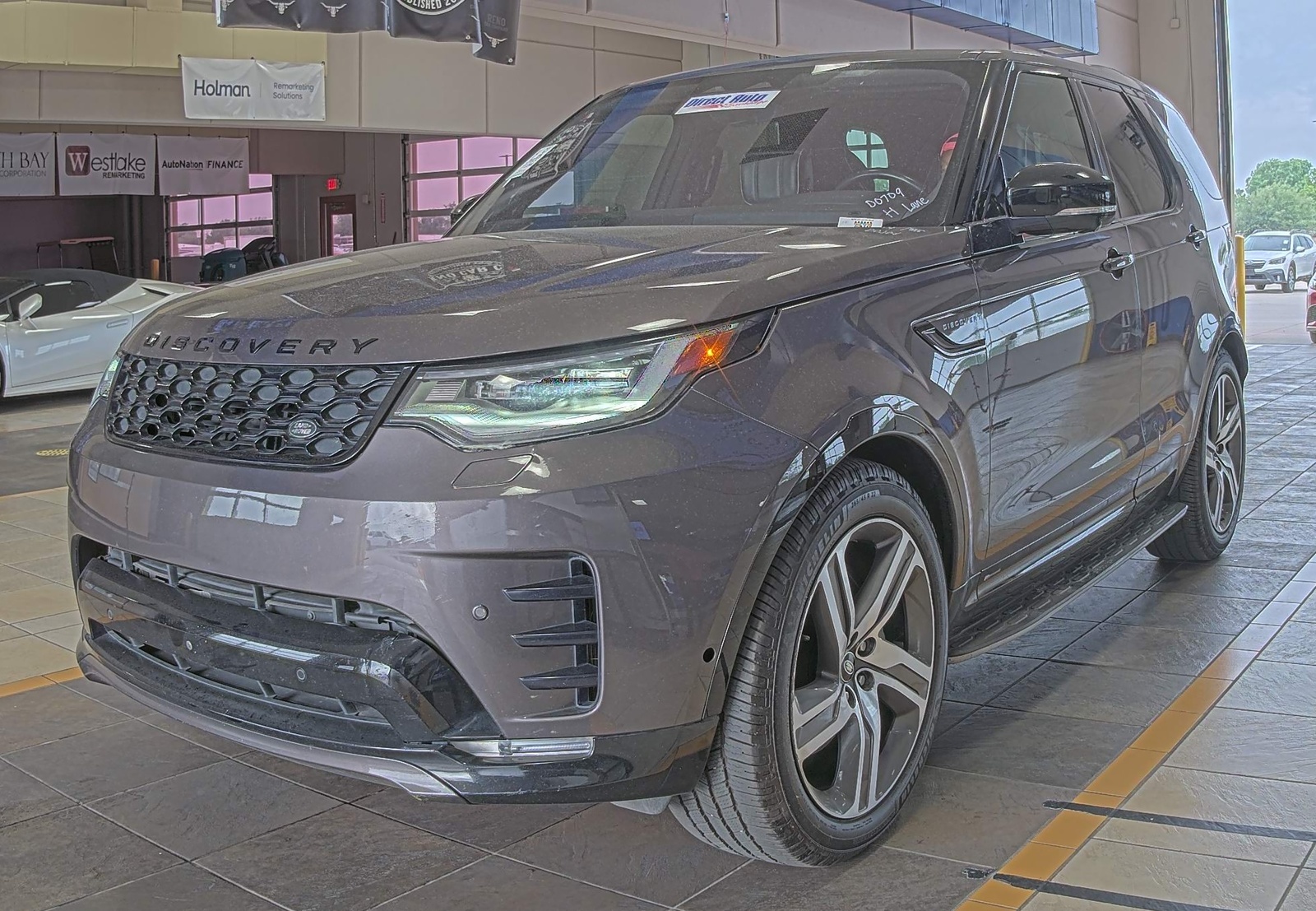 2022 Land Rover Discovery   AWD