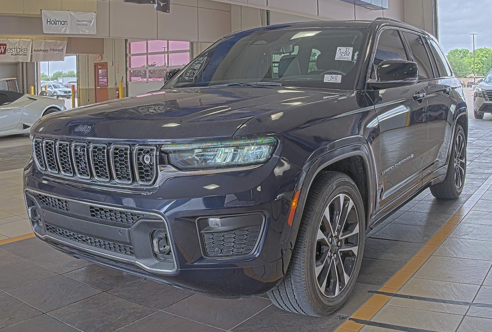2023 Jeep Grand Cherokee  Overland AWD