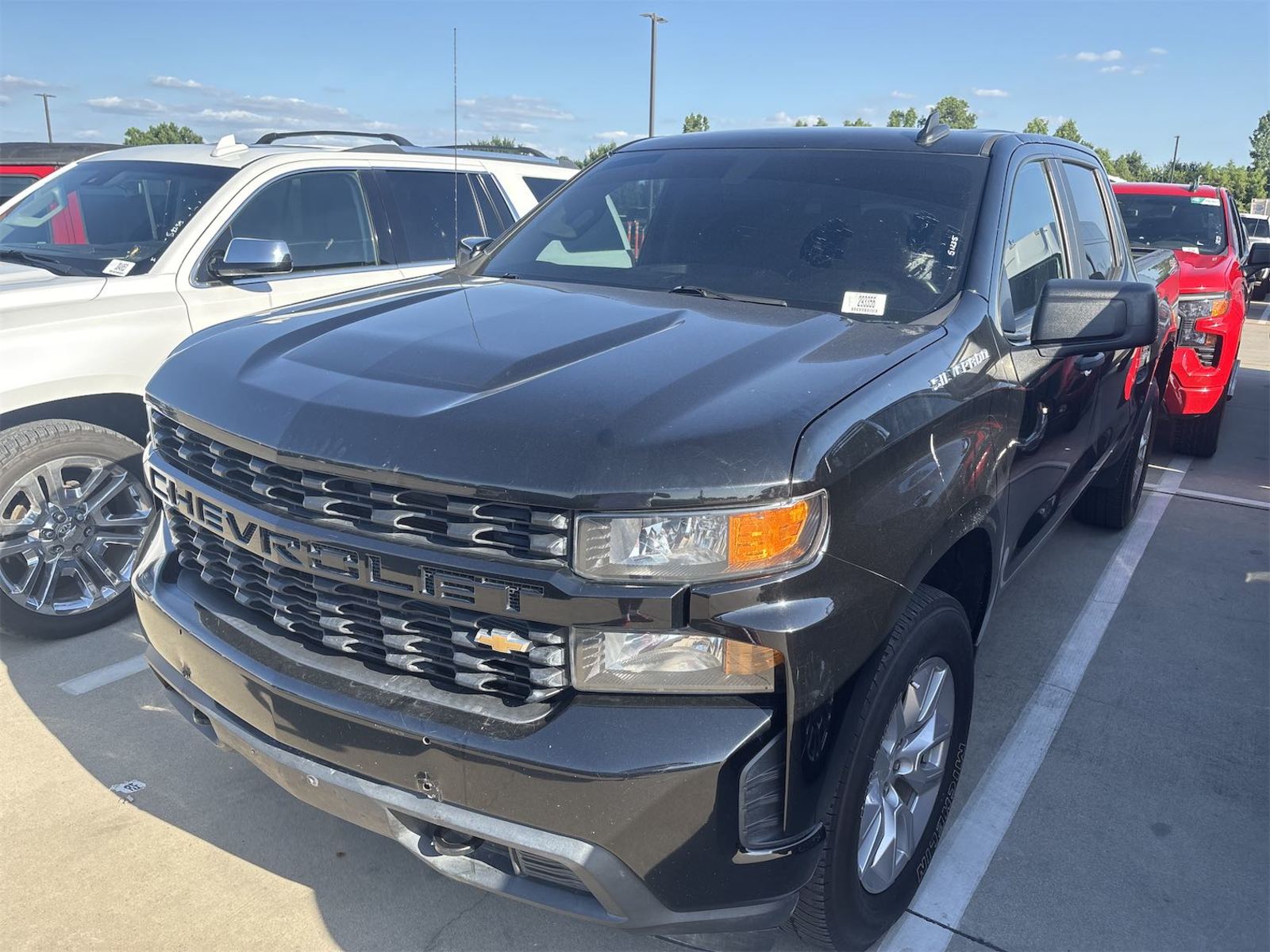 2019 Chevrolet Silverado 1500  Custom AWD