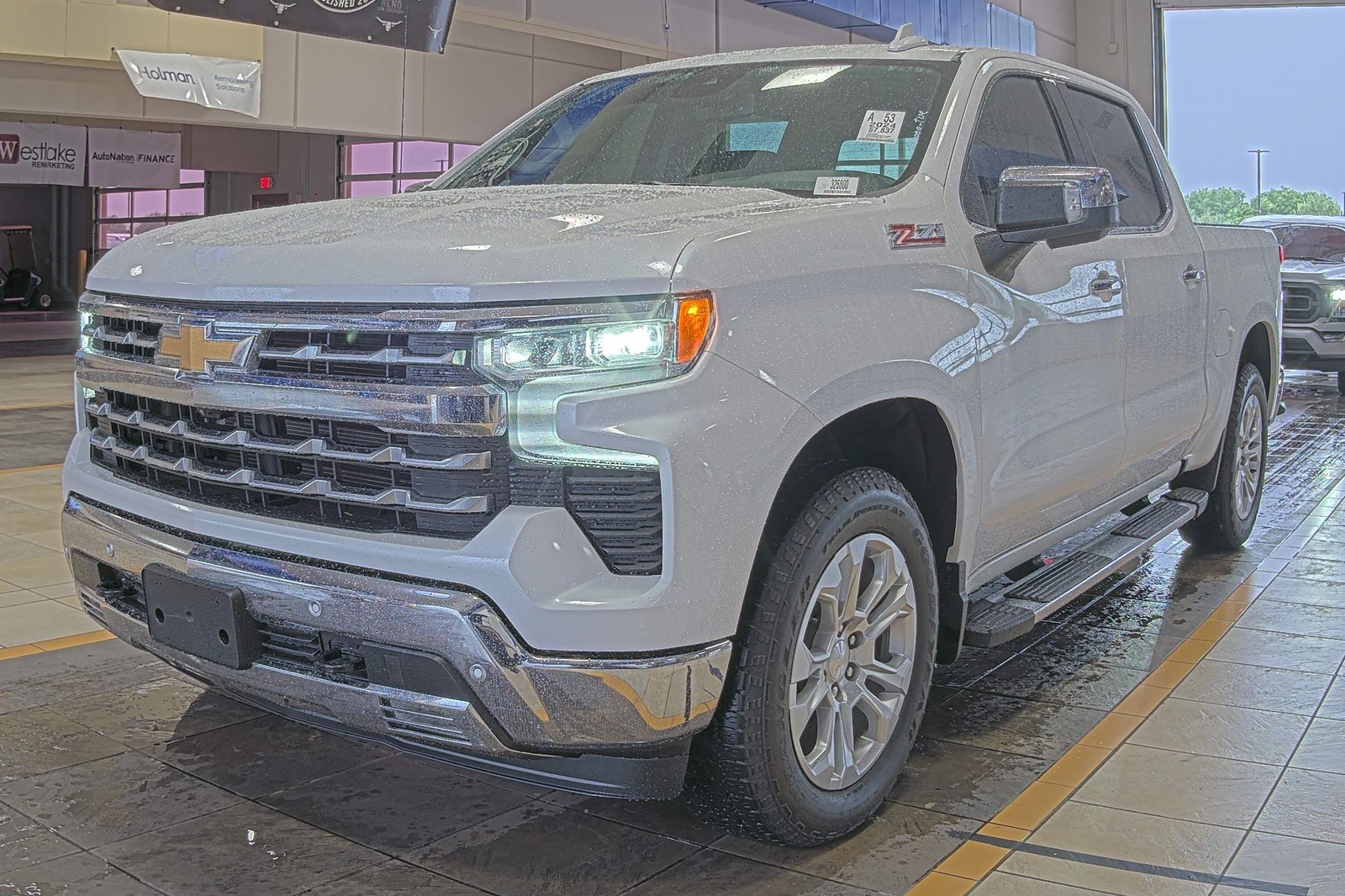 2024 Chevrolet Silverado 1500  LTZ AWD