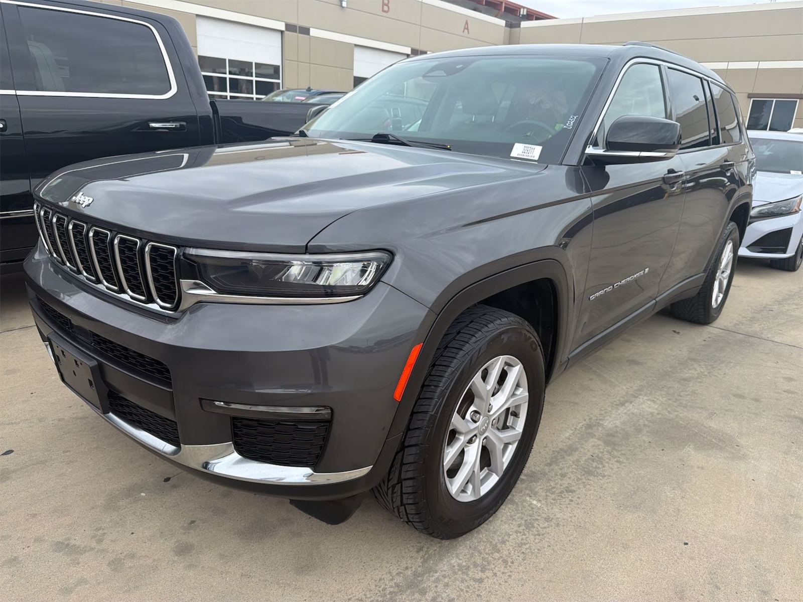 2022 Jeep Grand Cherokee  Limited AWD