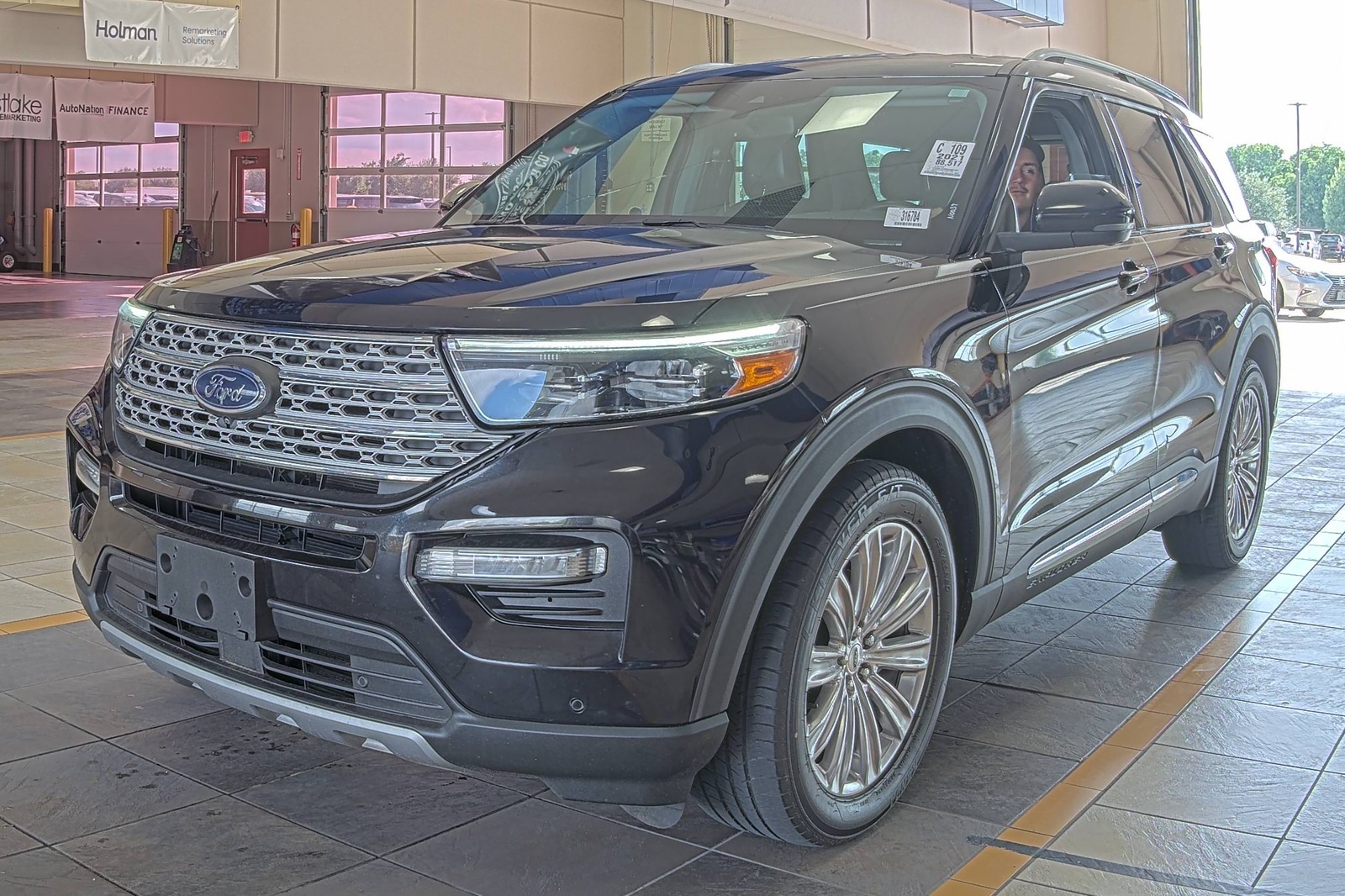 2021 Ford Explorer  Limited RWD