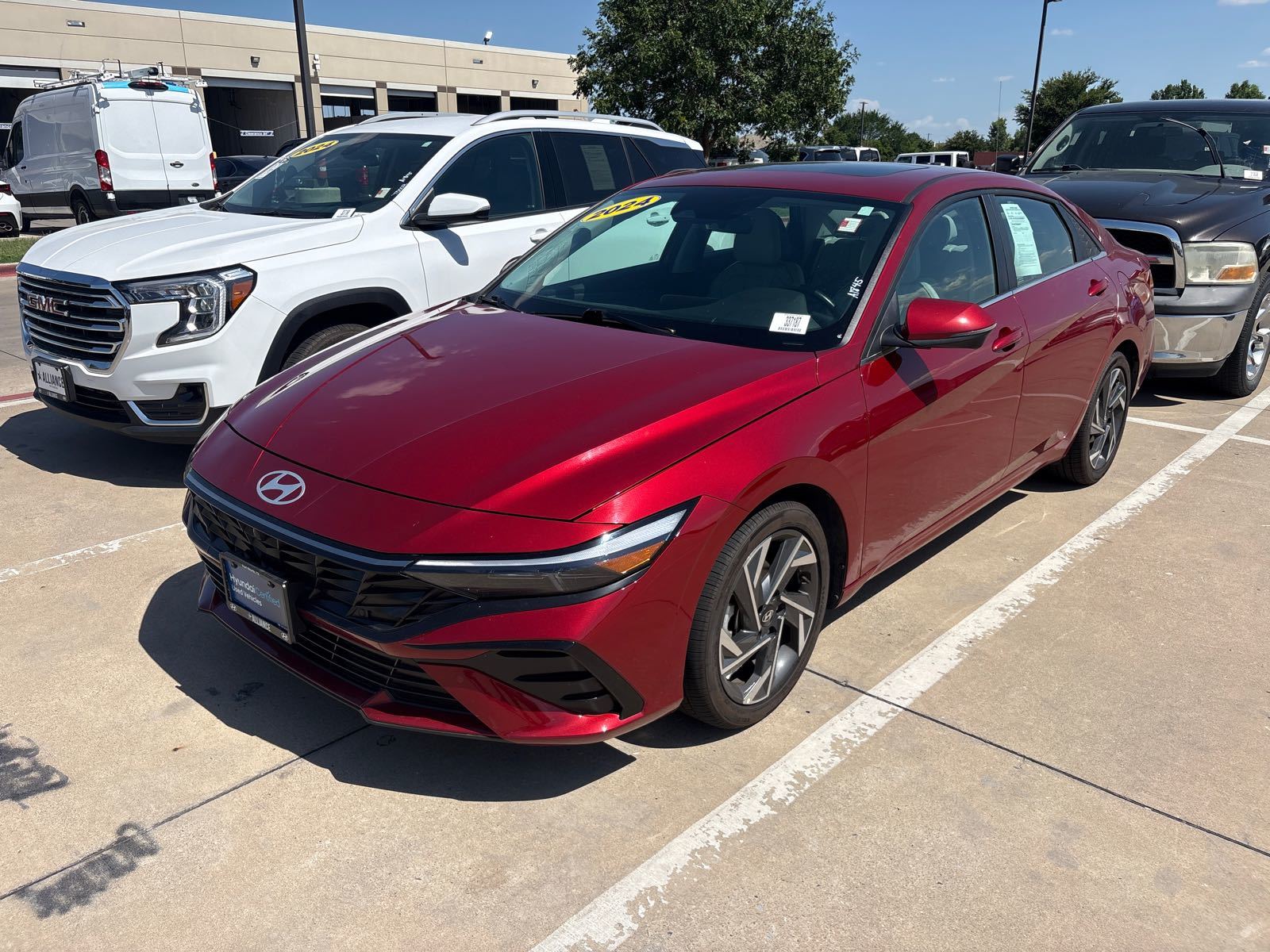 2024 Hyundai Elantra  Limited FWD