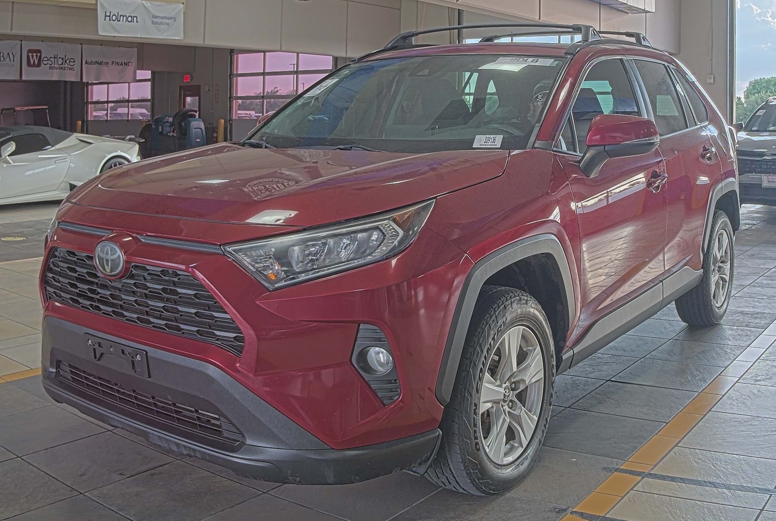 2019 Toyota RAV4  XLE FWD