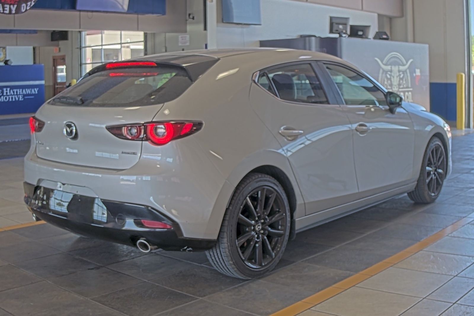 2024 Mazda Mazda3   FWD