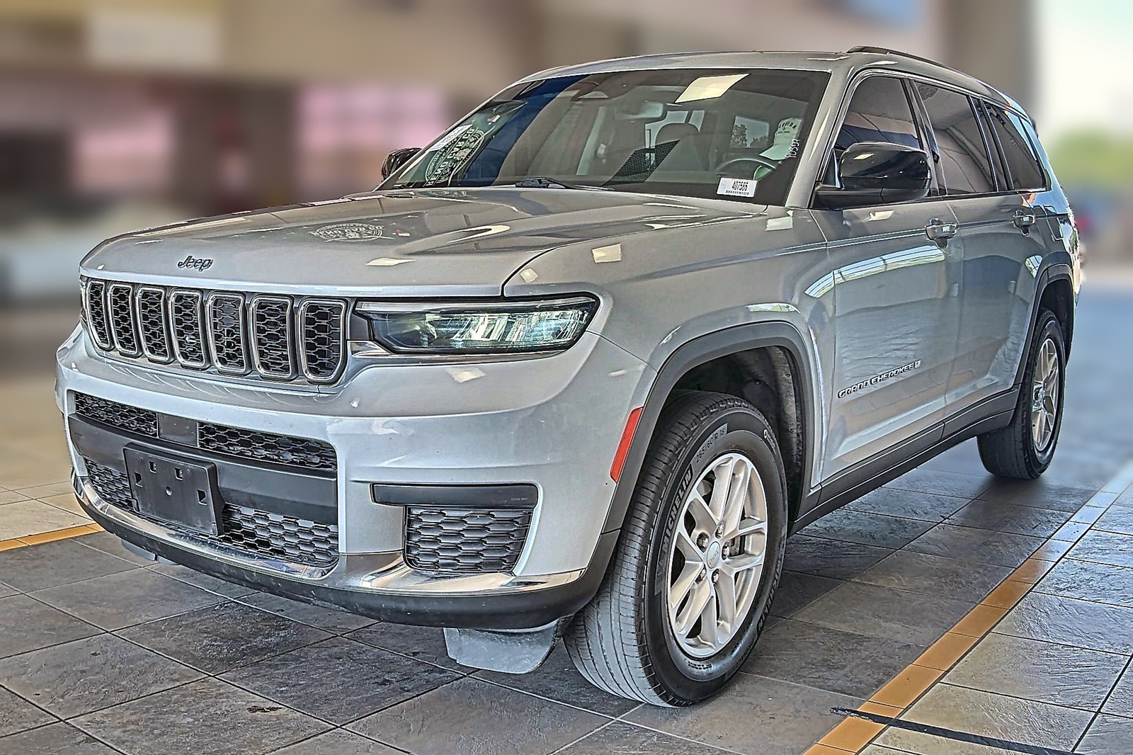2023 Jeep Grand Cherokee  Laredo AWD