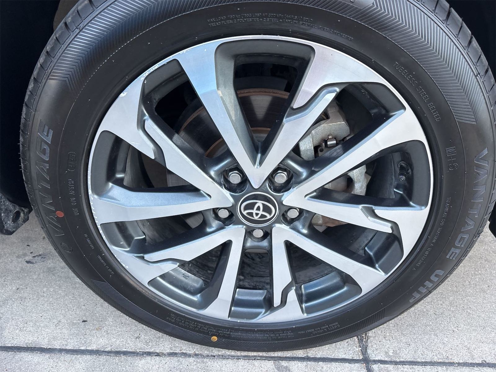 2023 Toyota Corolla  XLE FWD