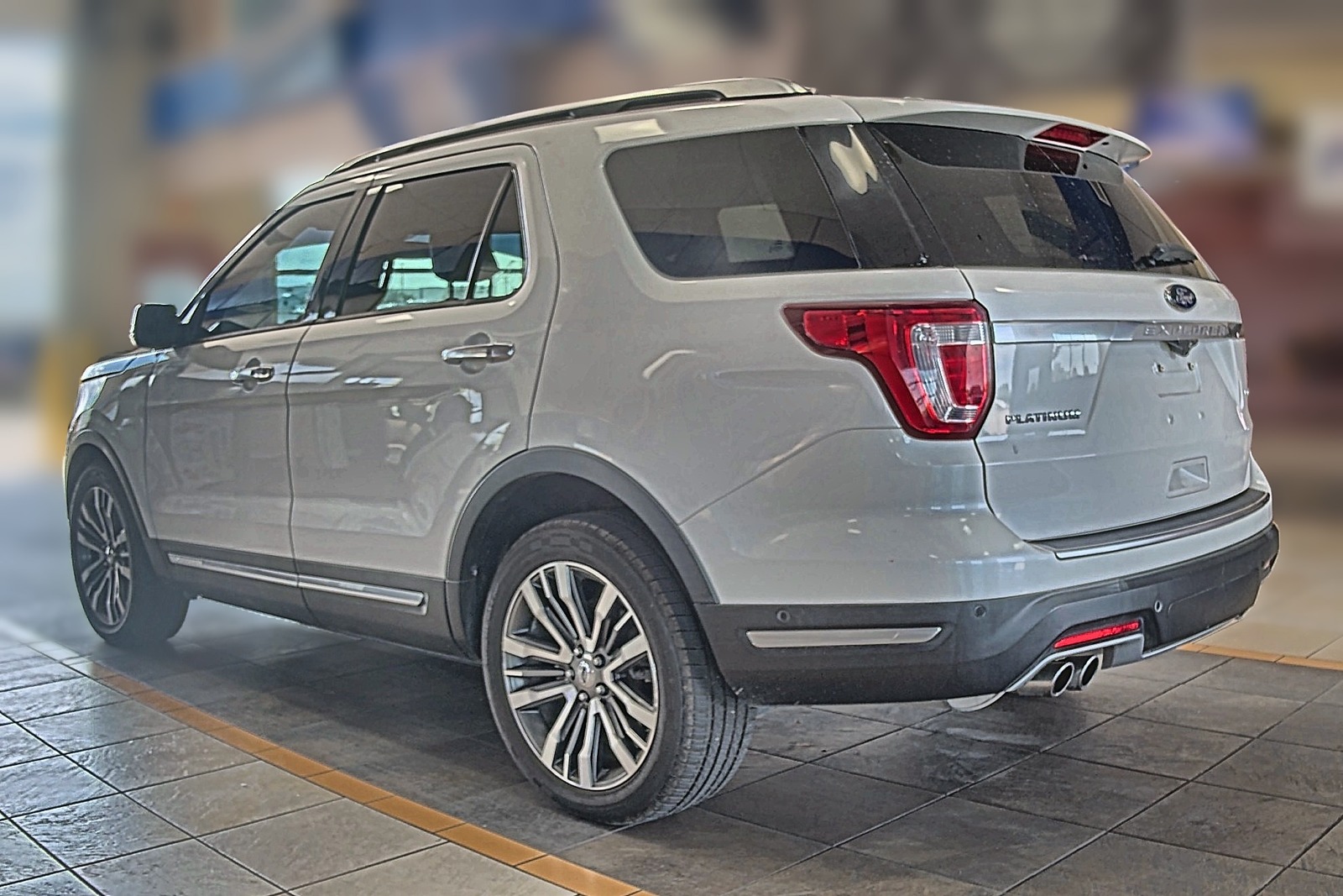 2019 Ford Explorer  Platinum AWD