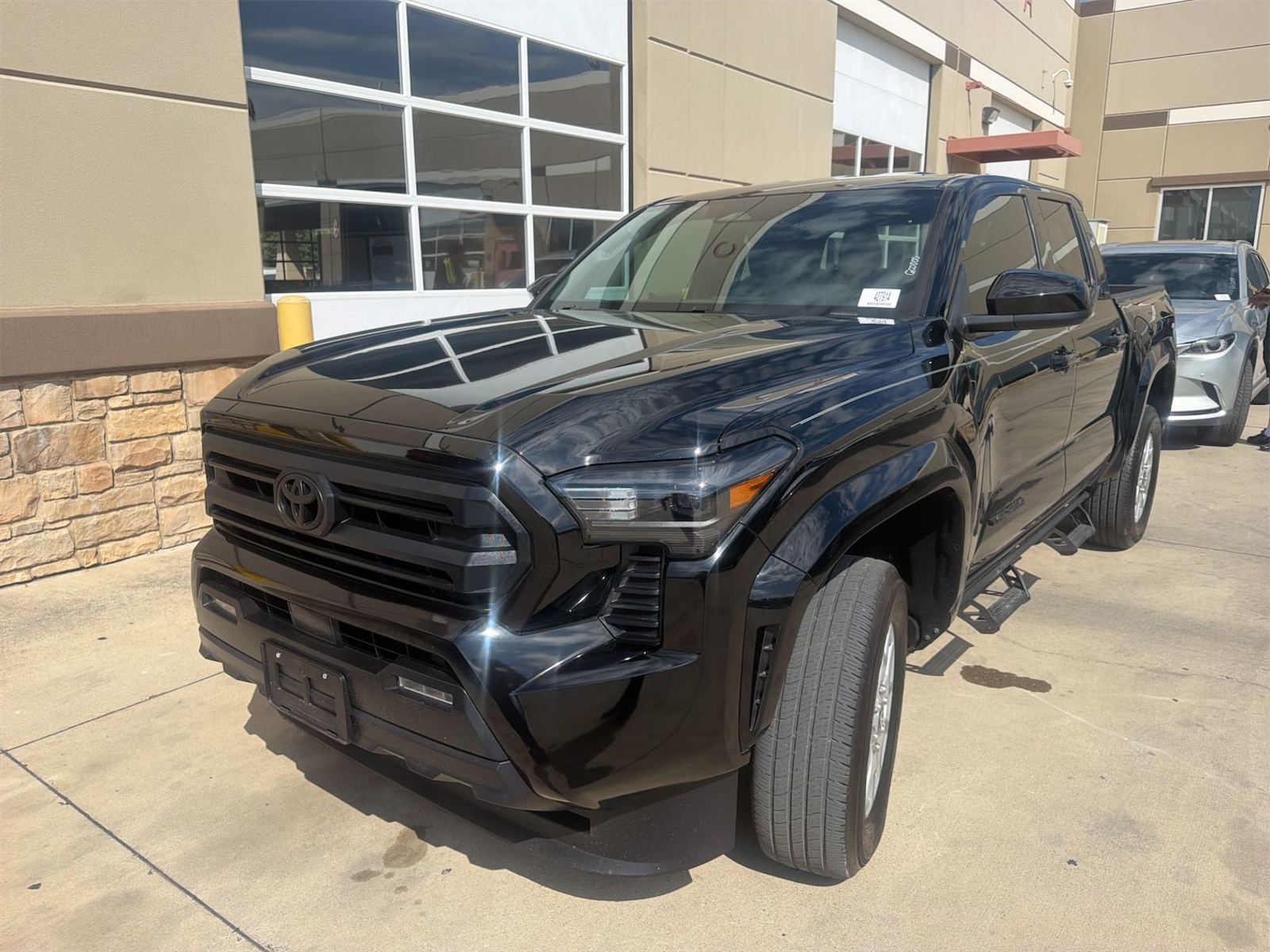 2025 Toyota Tacoma  SR5 AWD