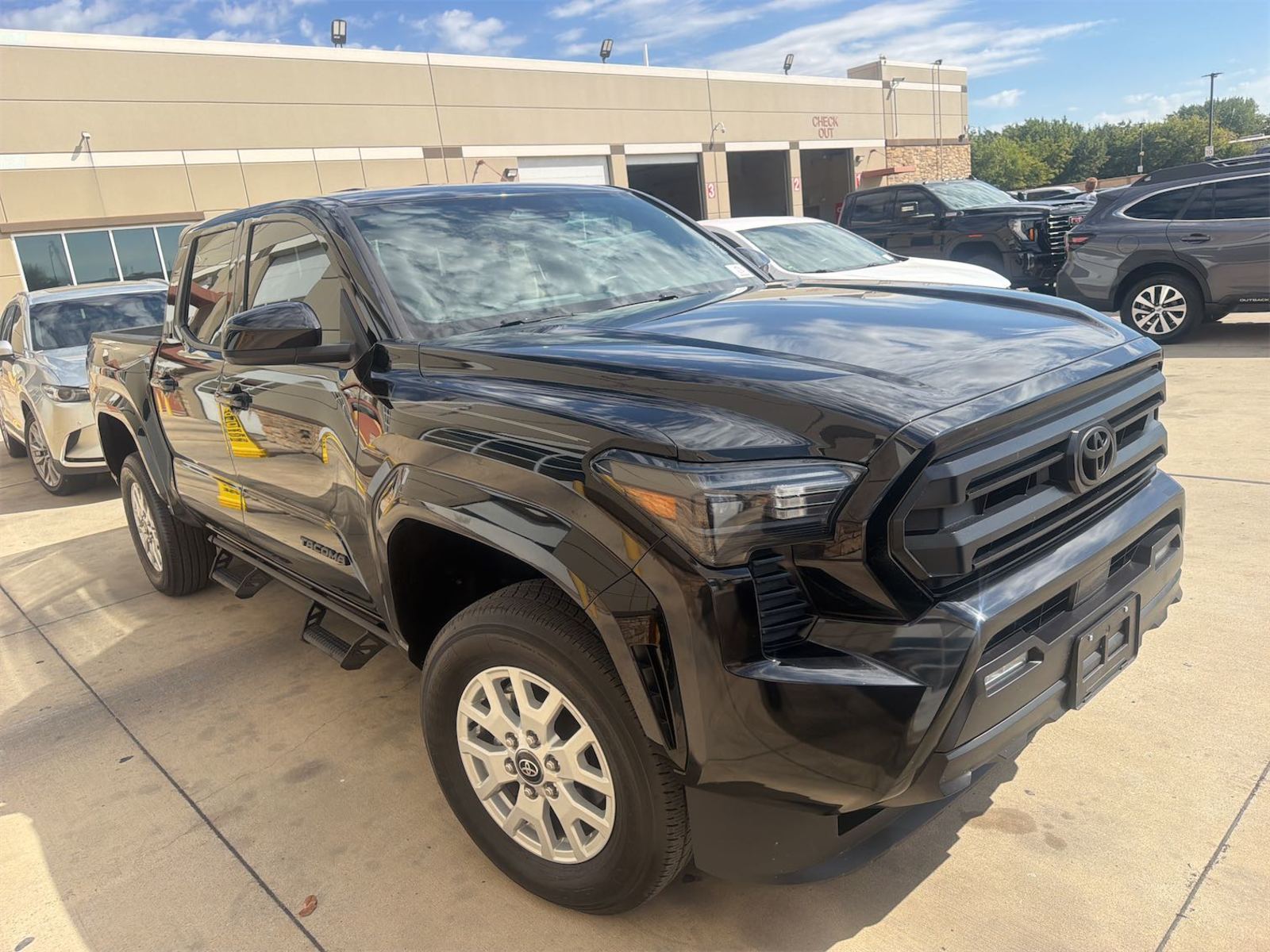 2025 Toyota Tacoma  SR5 AWD