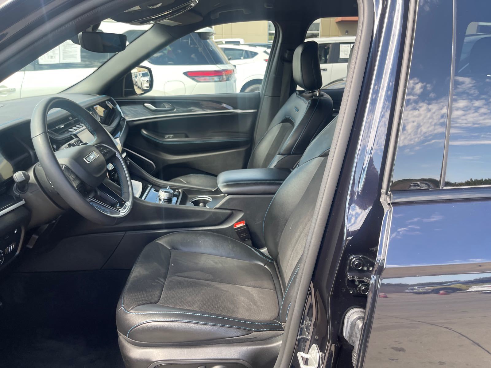 2024 Jeep Grand Cherokee   AWD