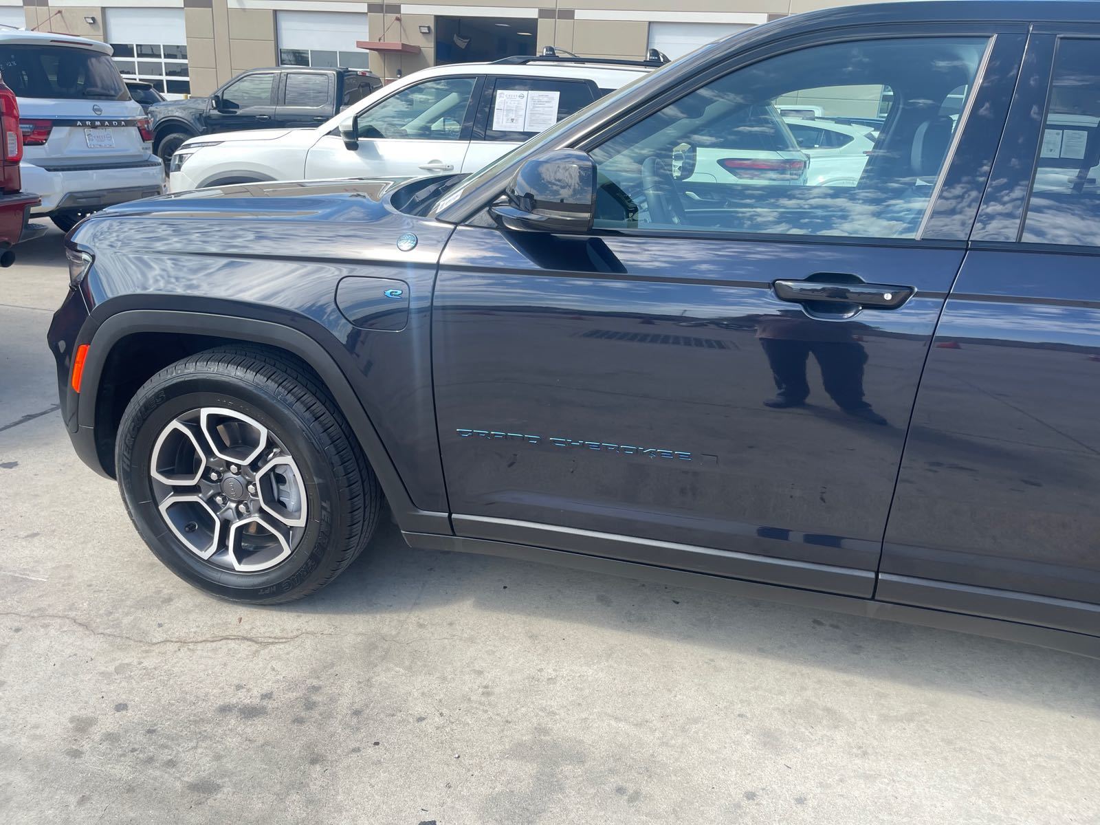 2024 Jeep Grand Cherokee   AWD
