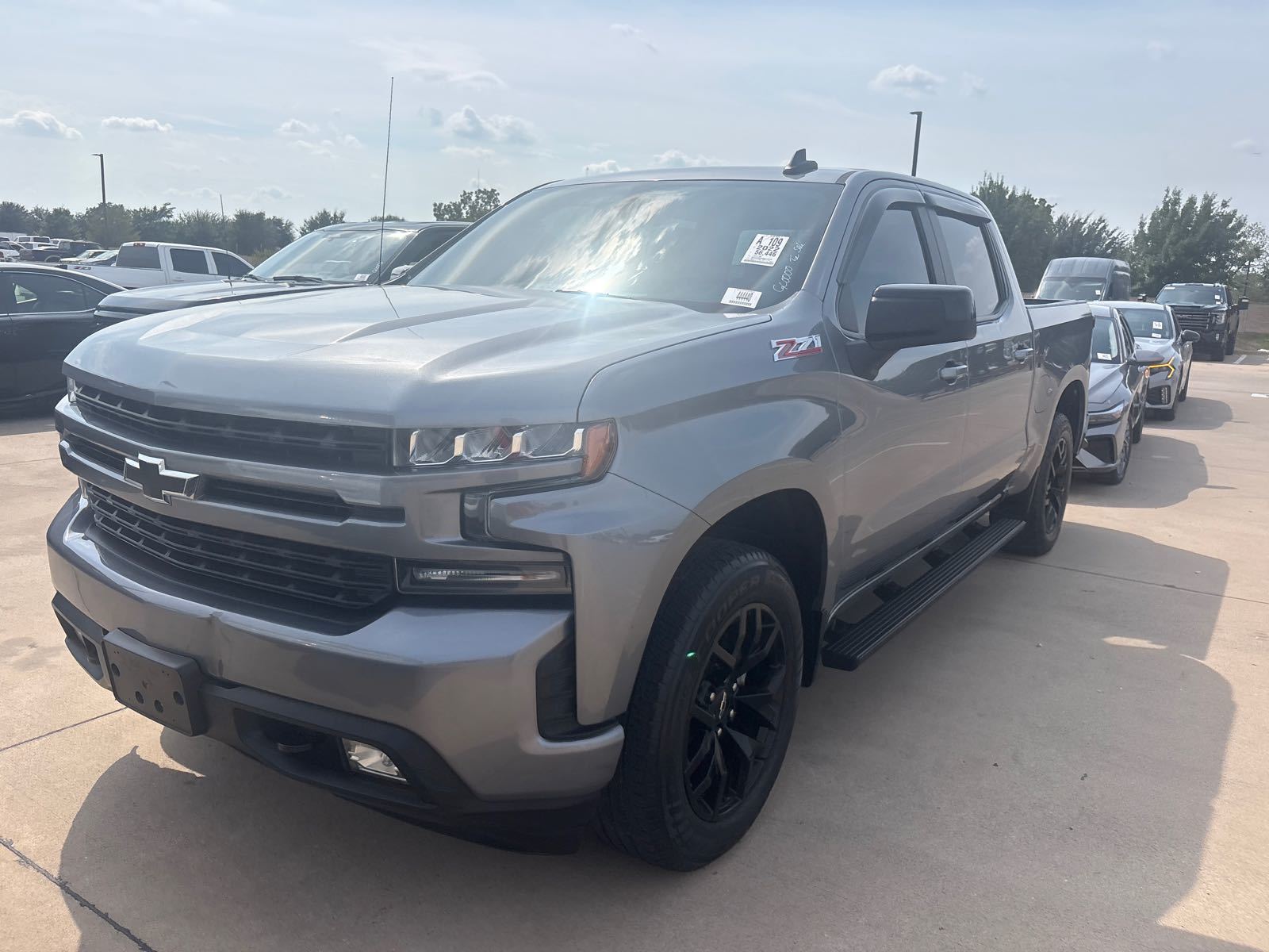 2022 Chevrolet Silverado 1500  RST AWD