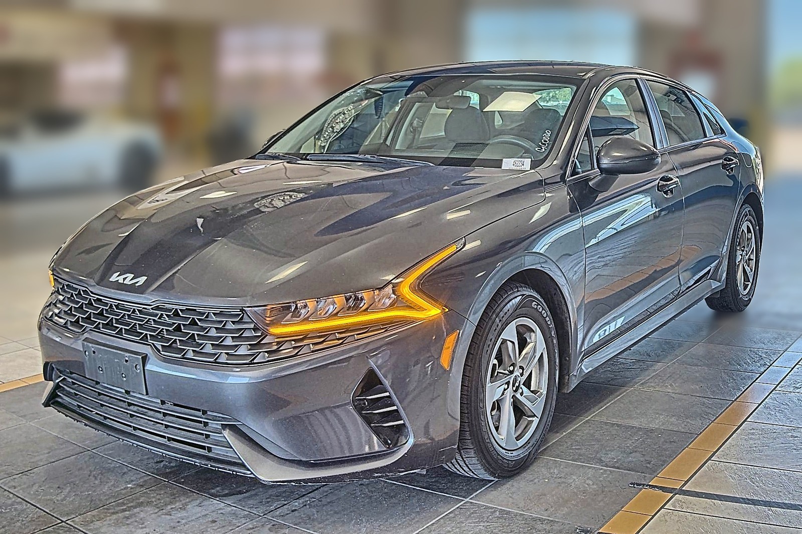 2022 Kia K5  LXS FWD
