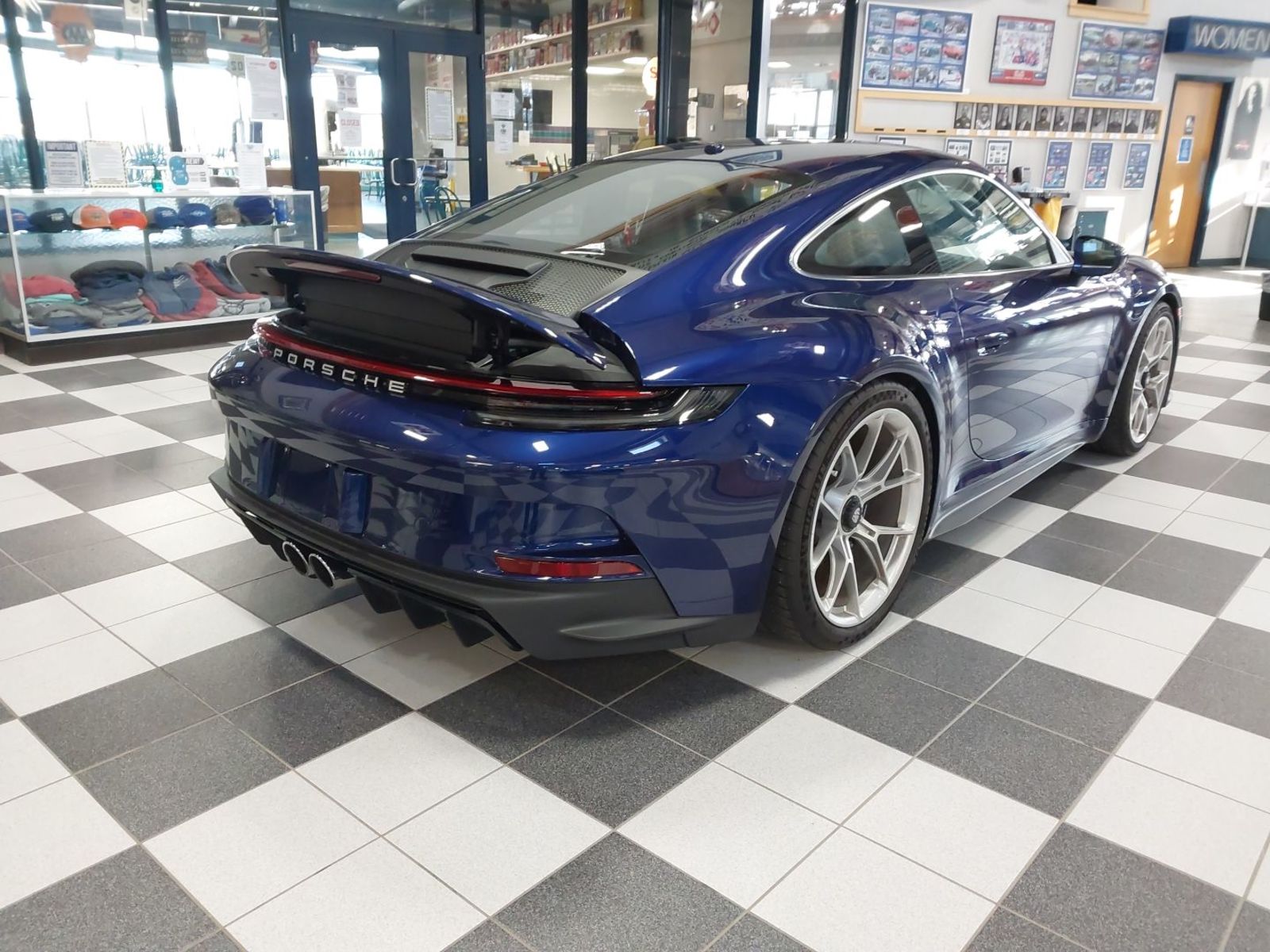 2022 Porsche 911   RWD