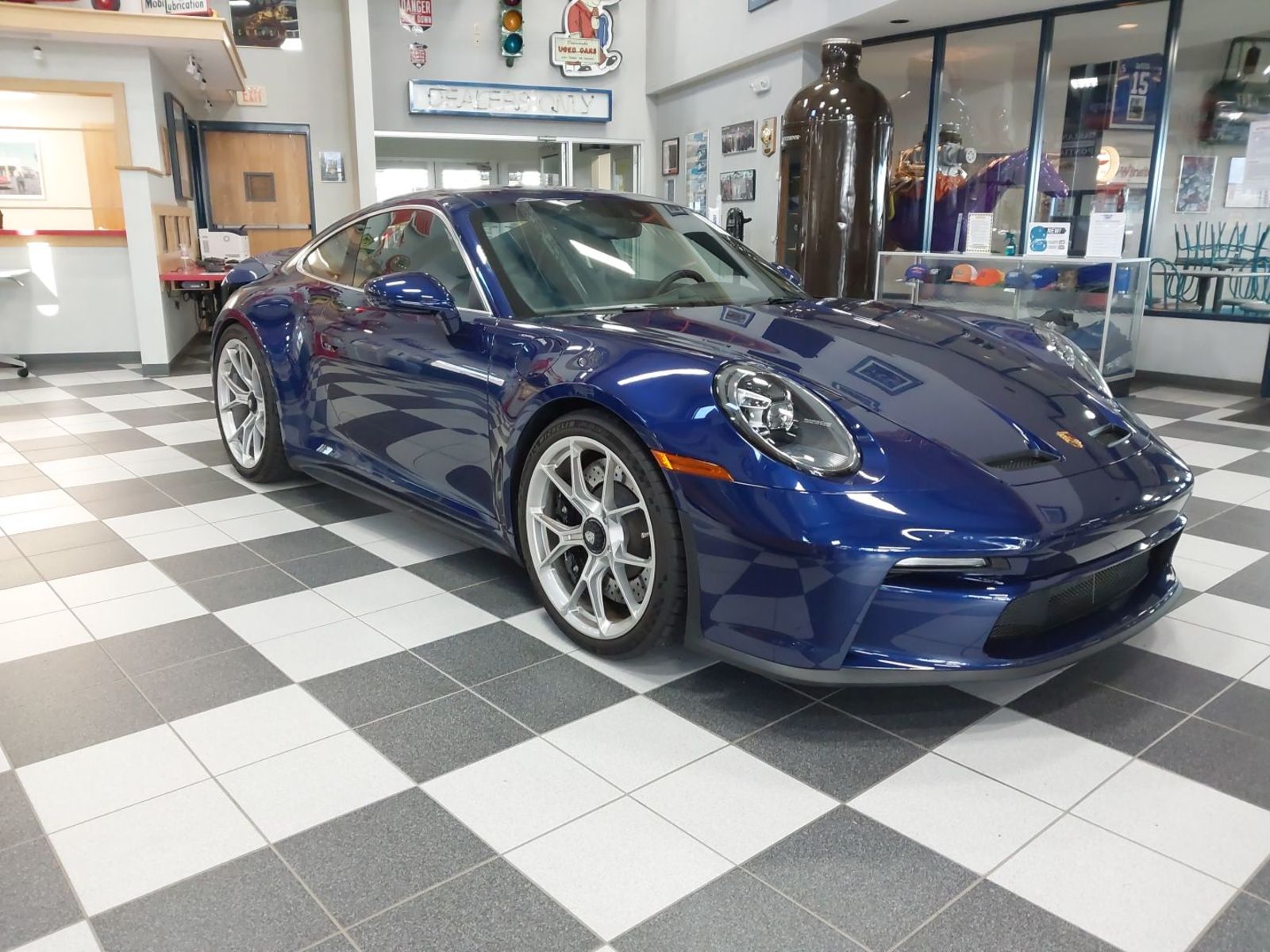 2022 Porsche 911   RWD