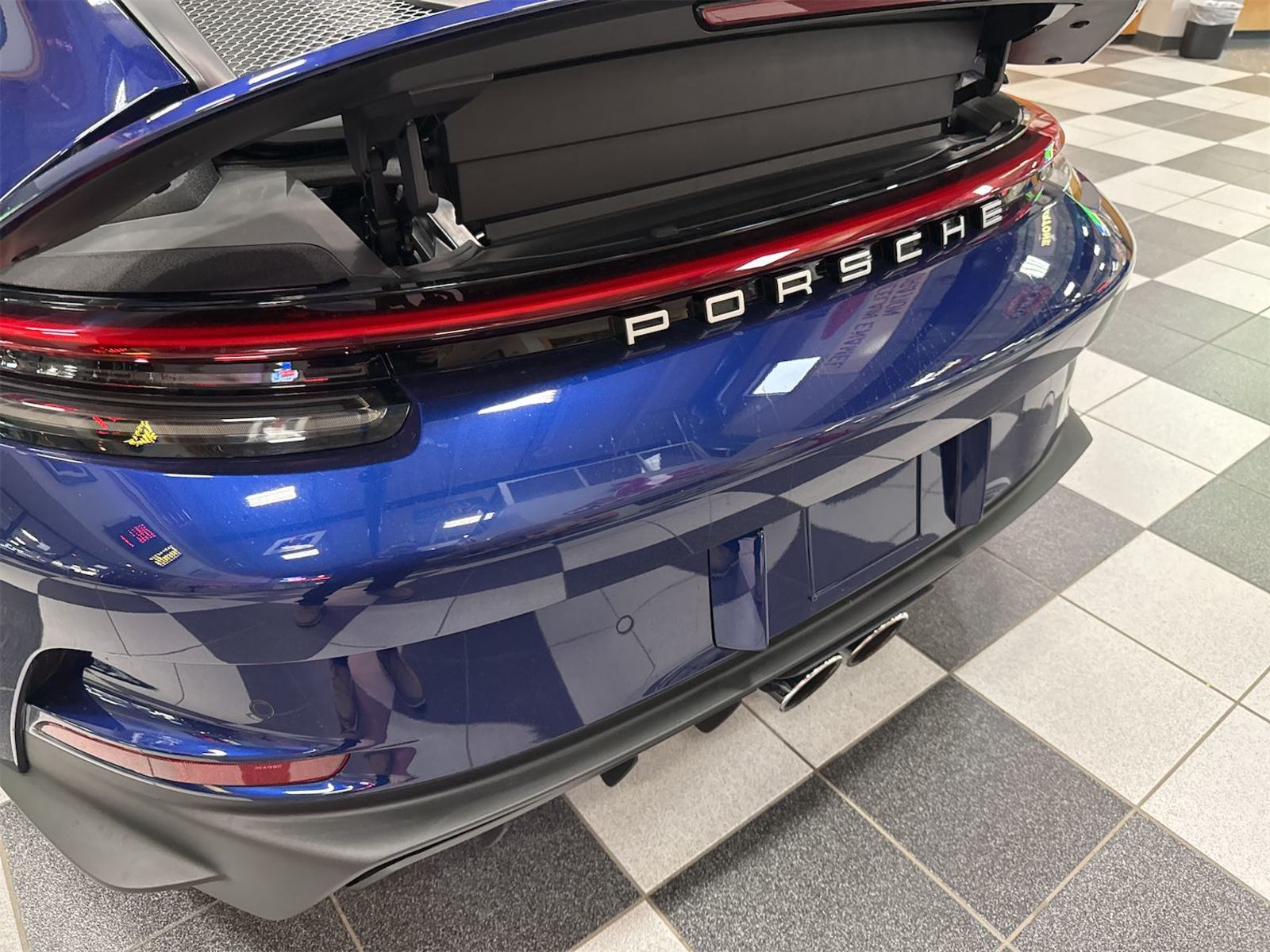2022 Porsche 911   RWD