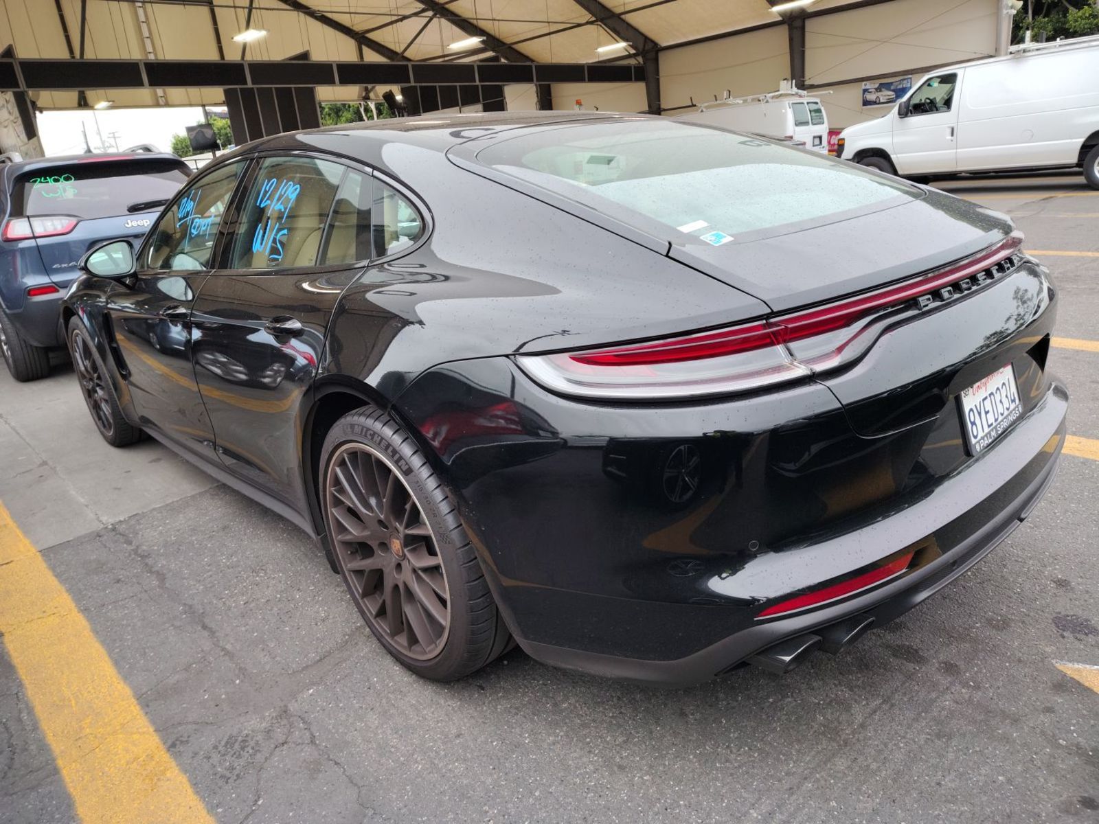 2021 Porsche panamera  Base RWD