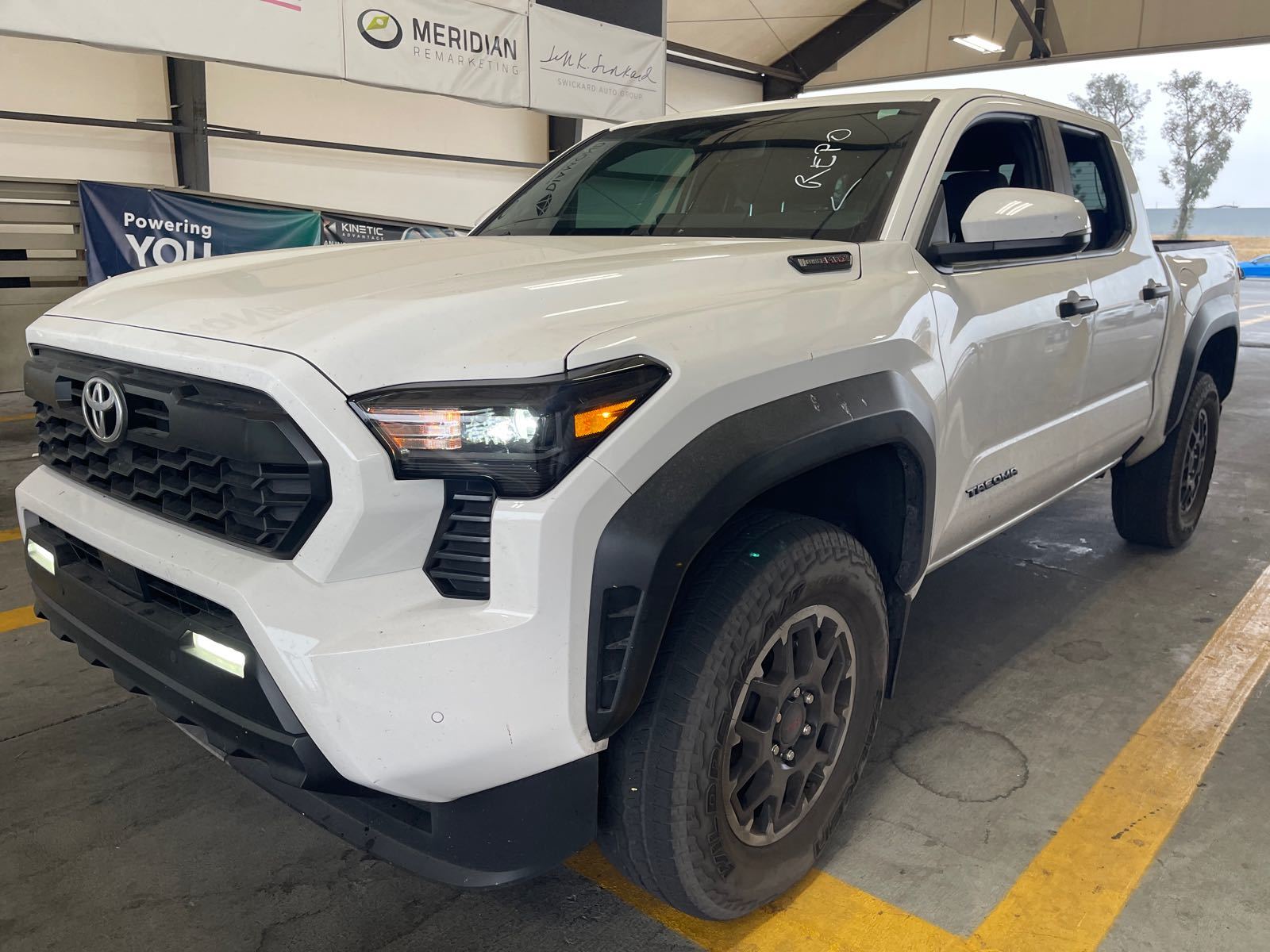 2024 Toyota Tacoma   AWD