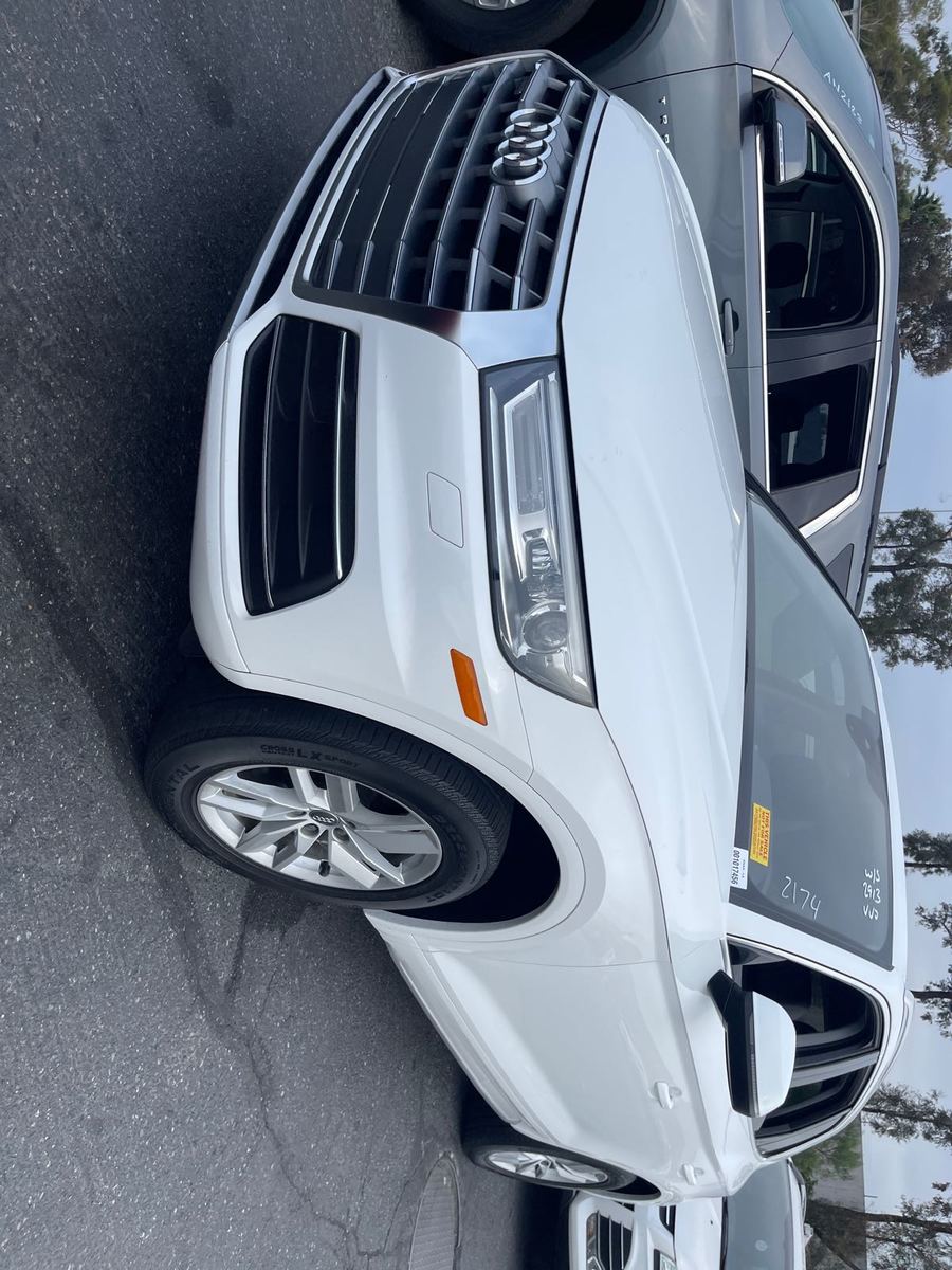 2020 Audi Q5  Premium AWD