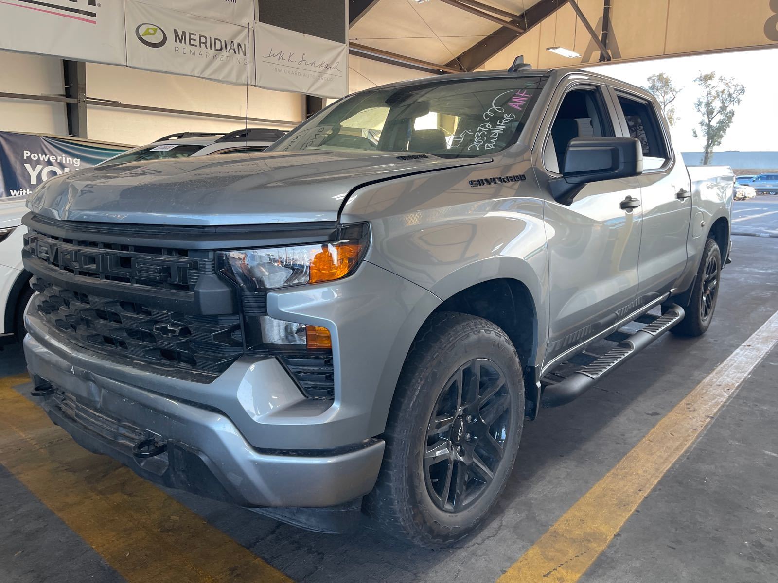 2025 Chevrolet Silverado 1500  Custom AWD