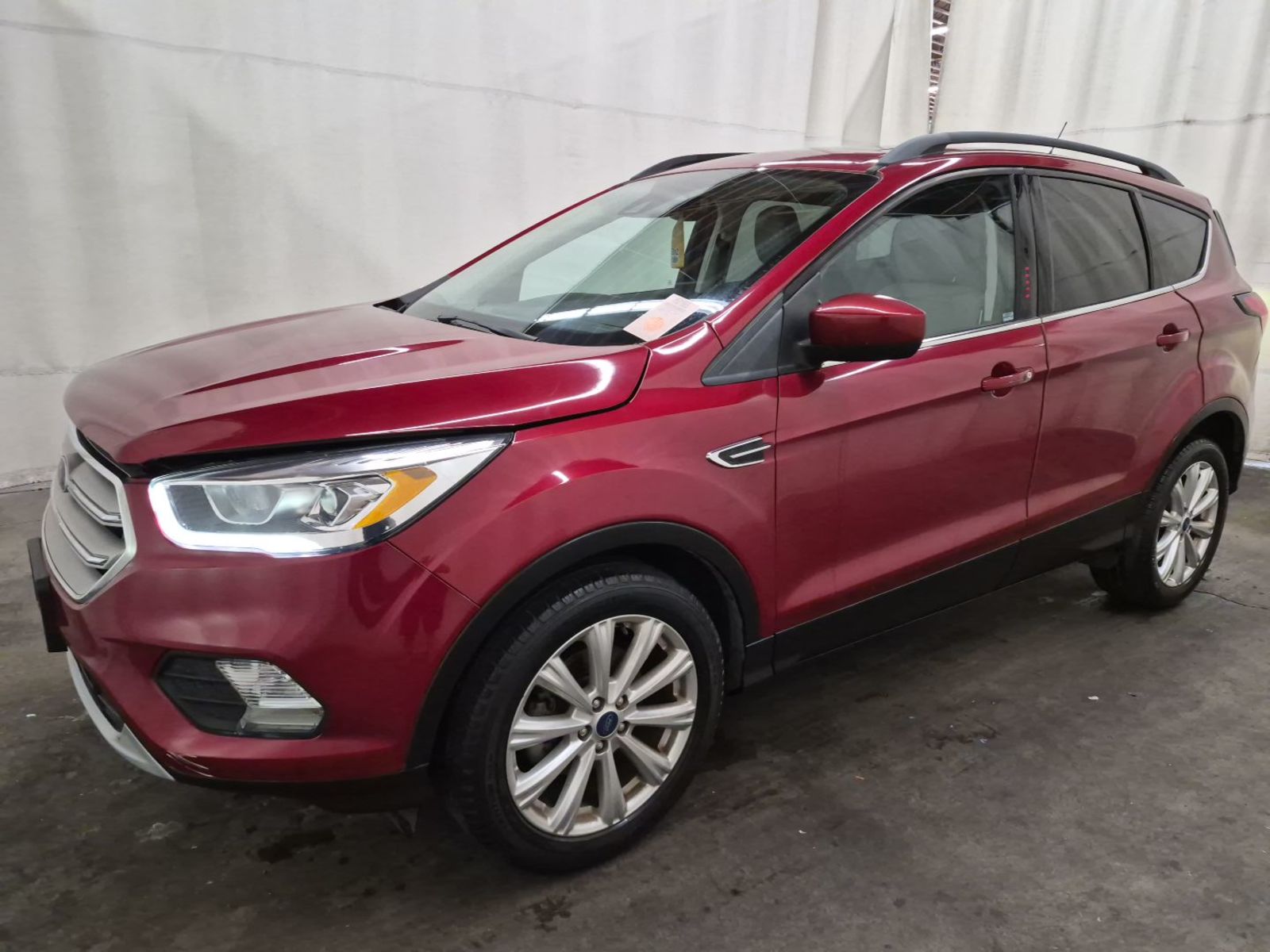 2019 Ford Escape  SEL FWD