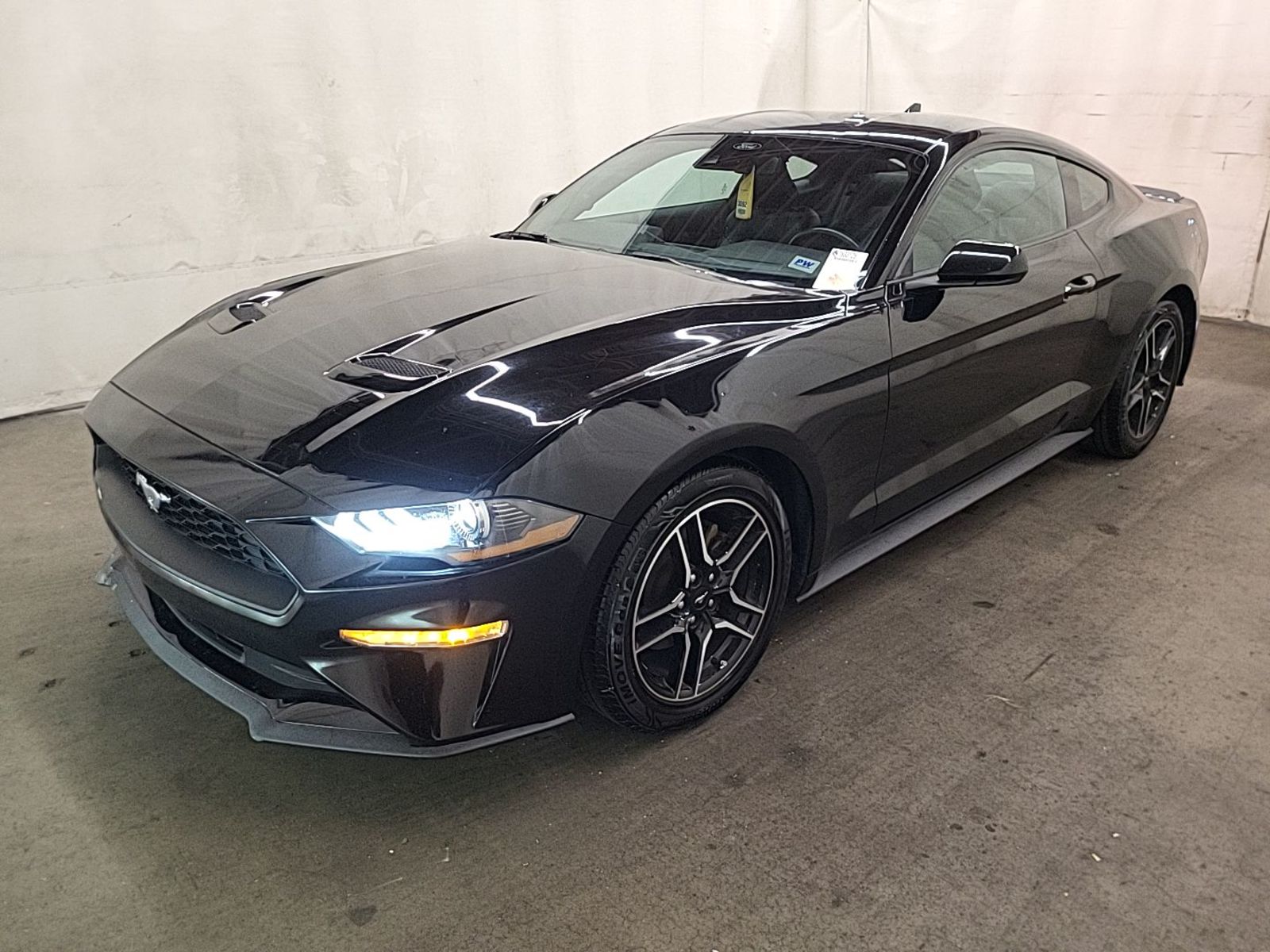 2023 Ford Mustang   RWD