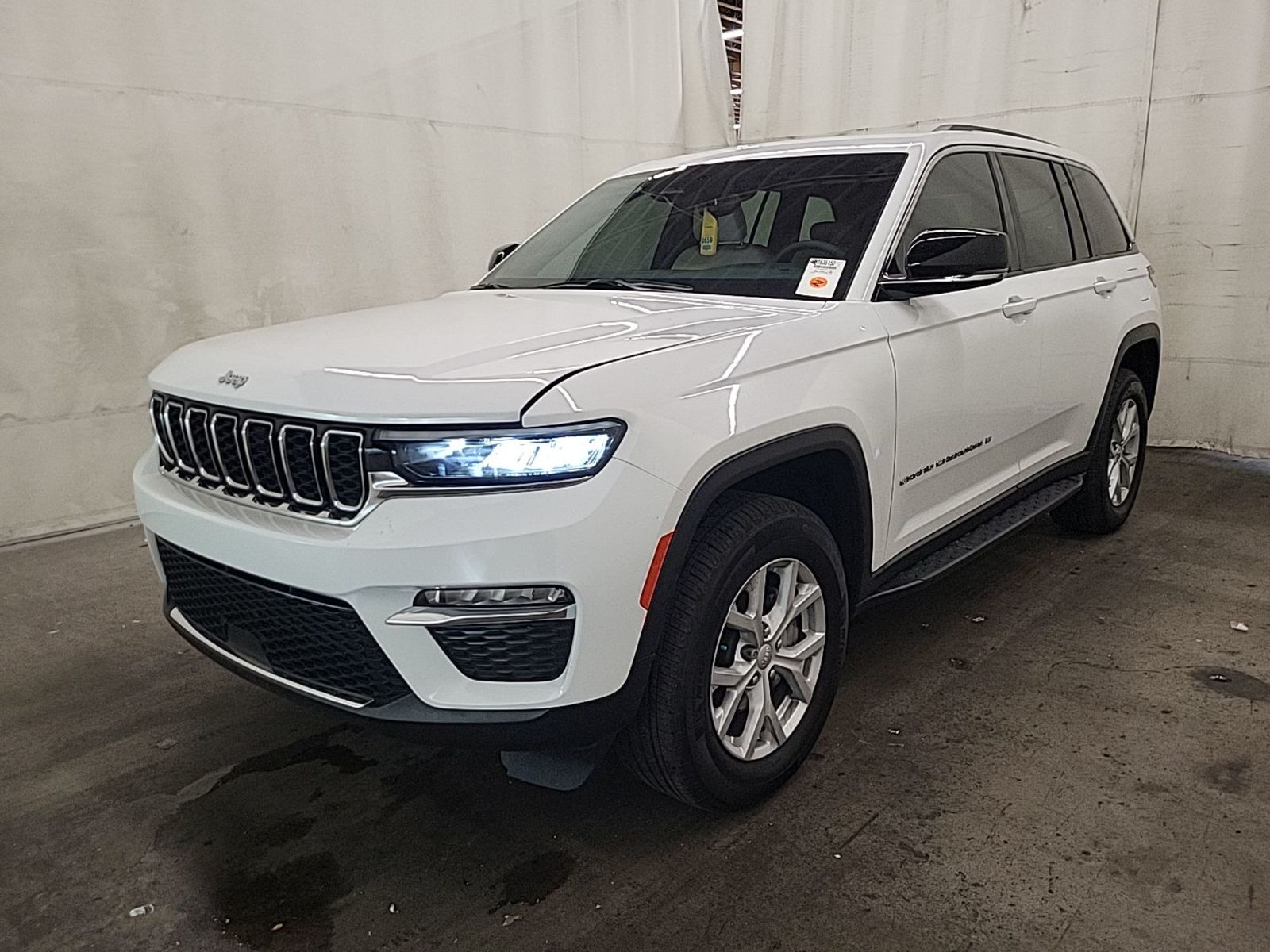 2023 Jeep Grand Cherokee  Limited RWD