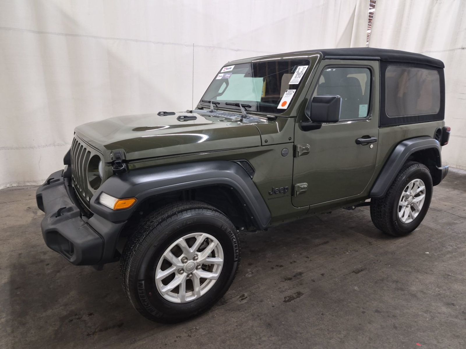 2023 Jeep Wrangler   AWD