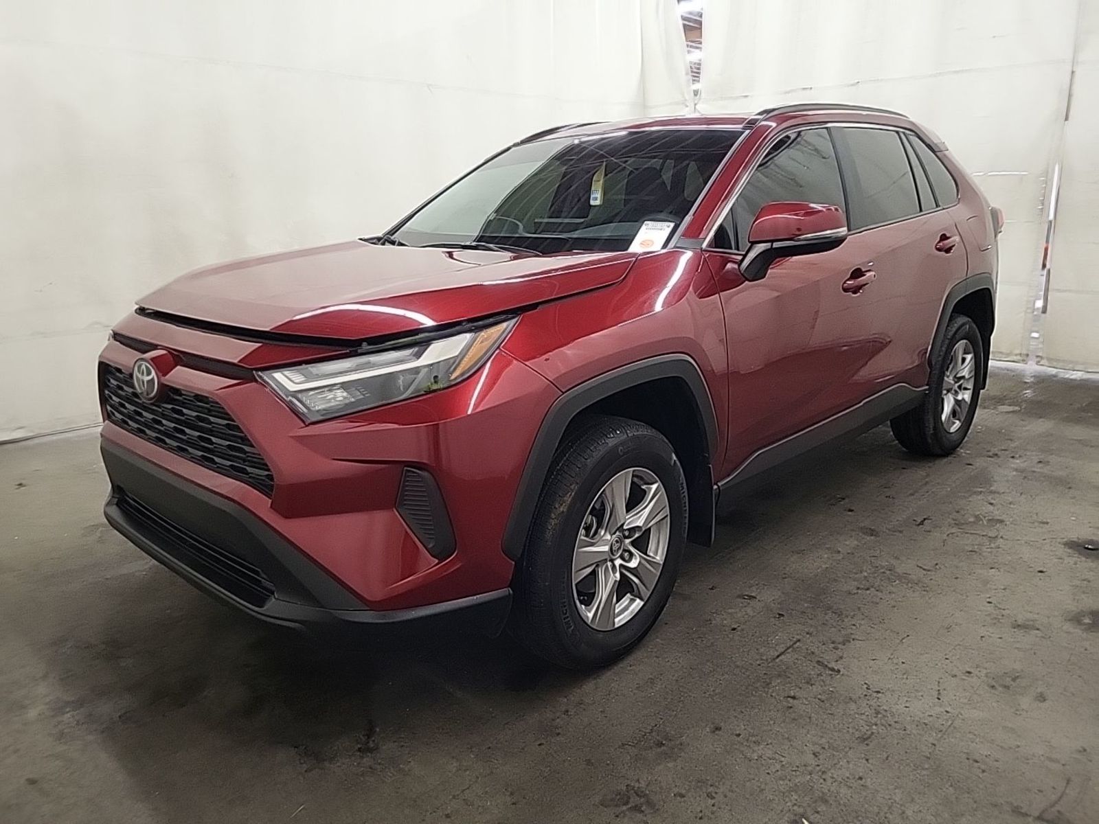 2025 Toyota RAV4  XLE FWD