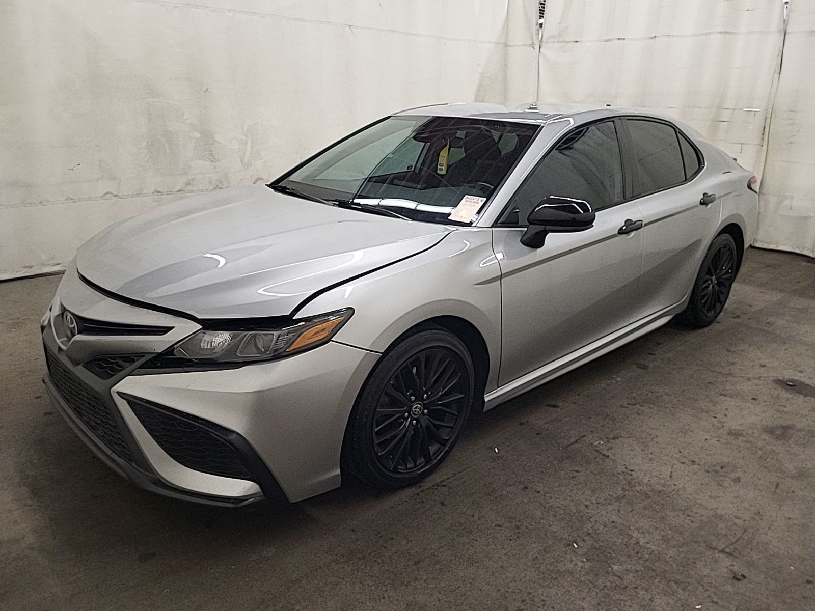 2021 Toyota Camry   FWD