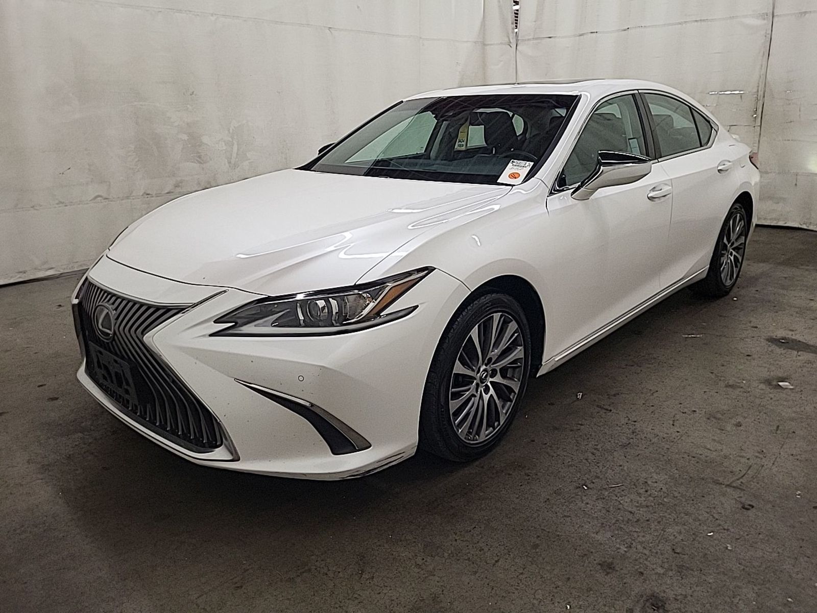2021 Lexus ES   AWD