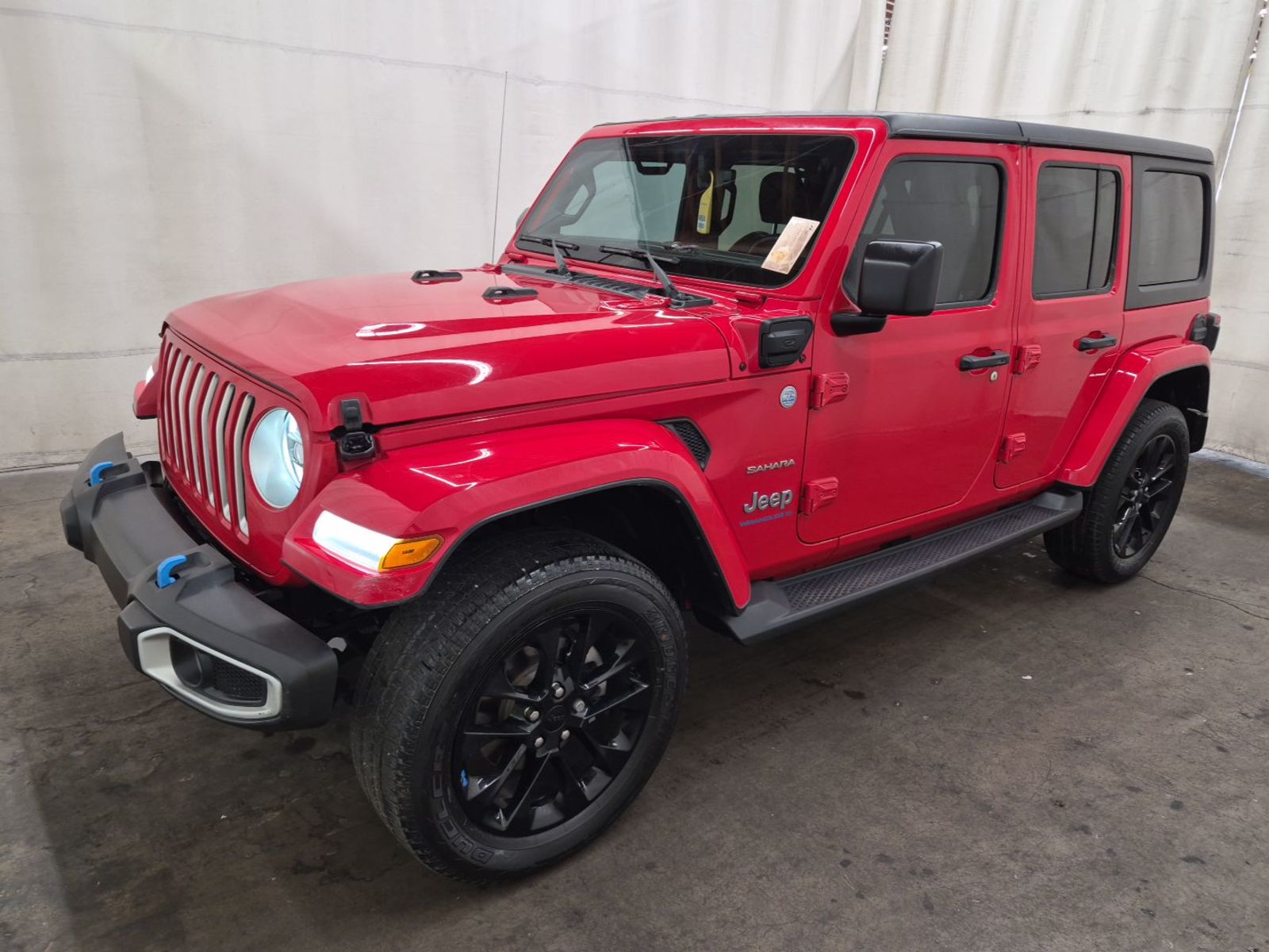 2023 Jeep Wrangler   AWD