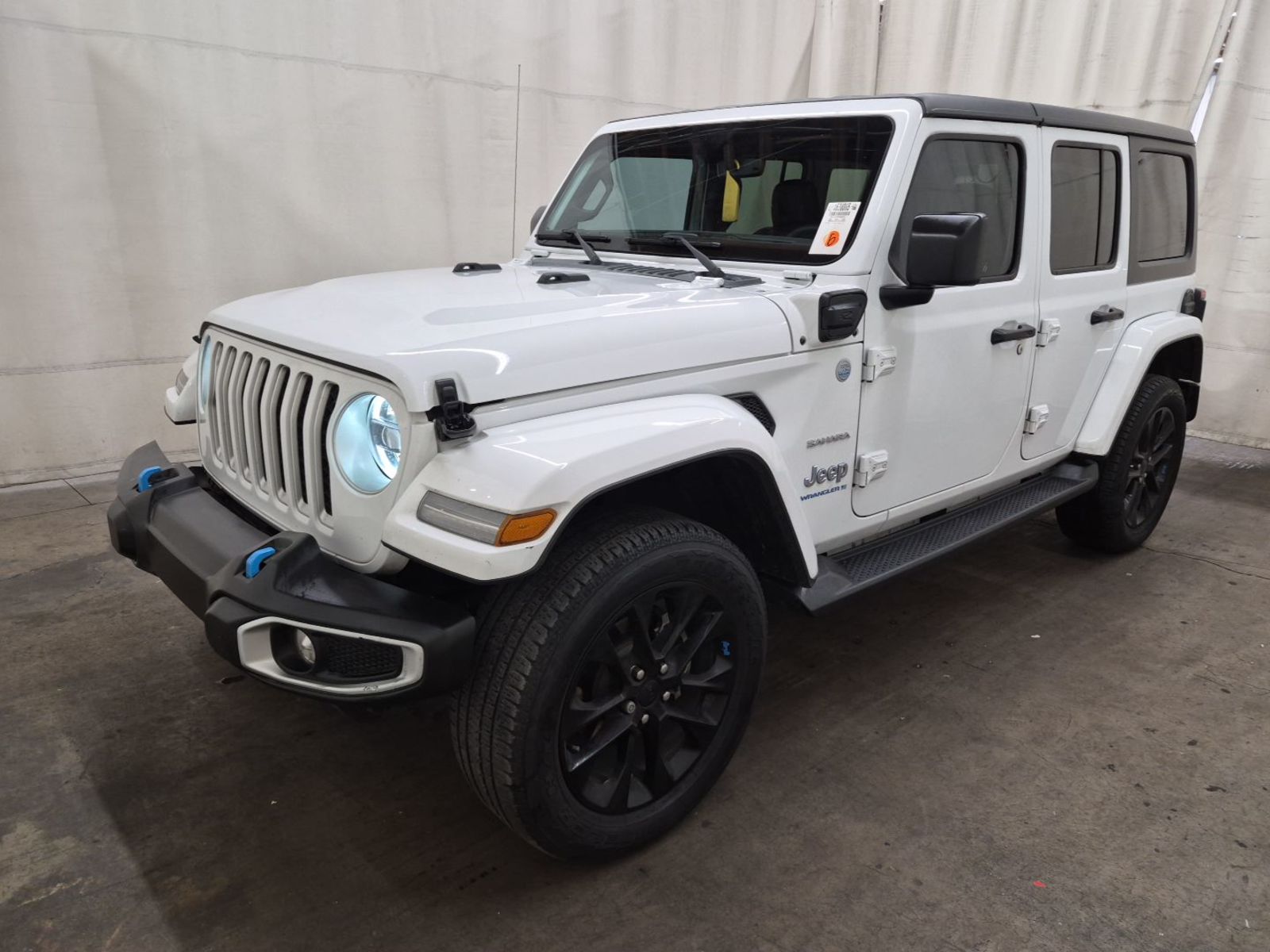 2023 Jeep Wrangler   AWD