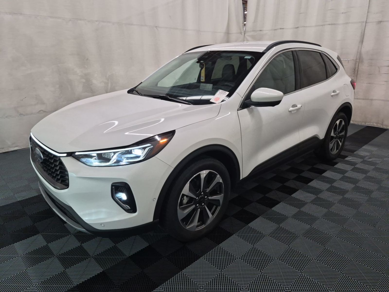 2023 Ford Escape   AWD