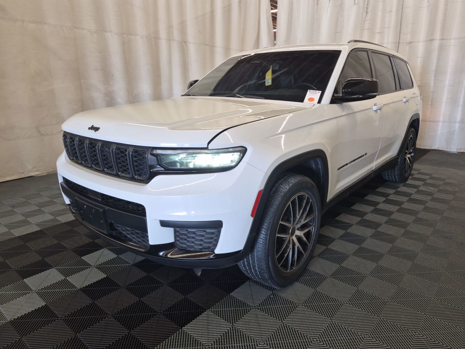 2021 Jeep Grand Cherokee   AWD