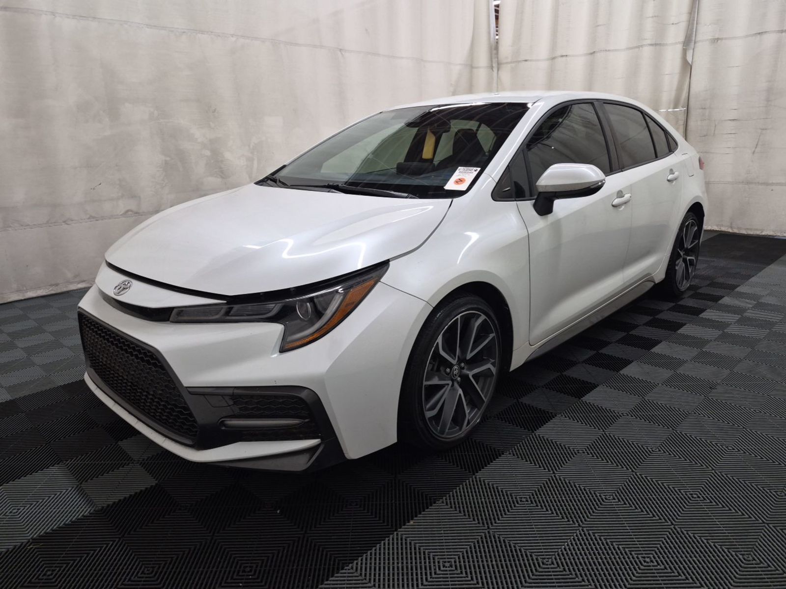 2022 Toyota Corolla  SE FWD