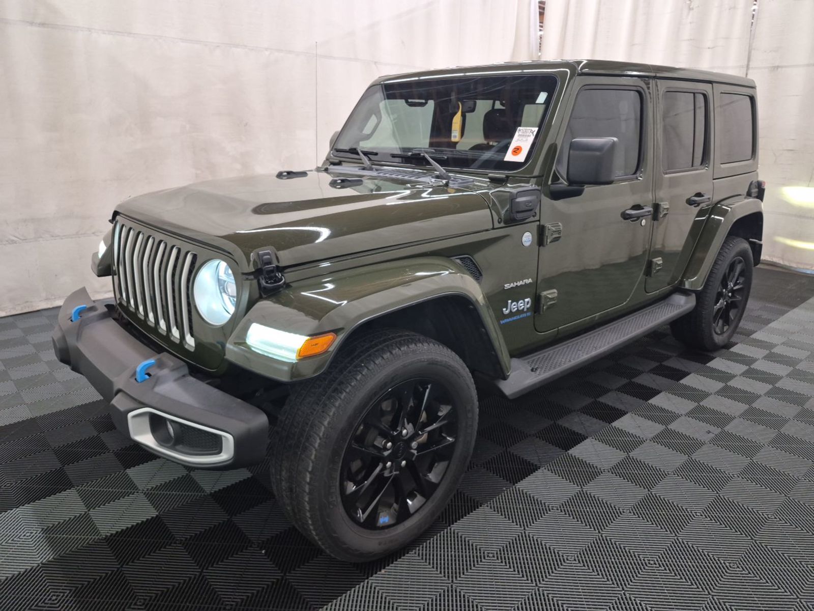 2023 Jeep Wrangler   AWD