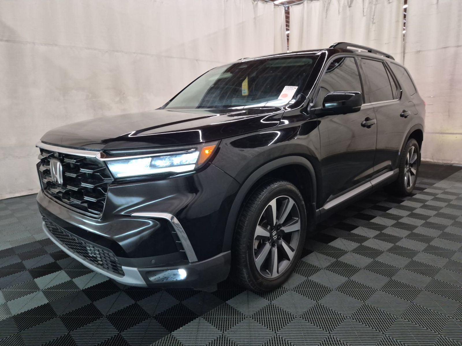 2025 Honda Pilot  Elite AWD