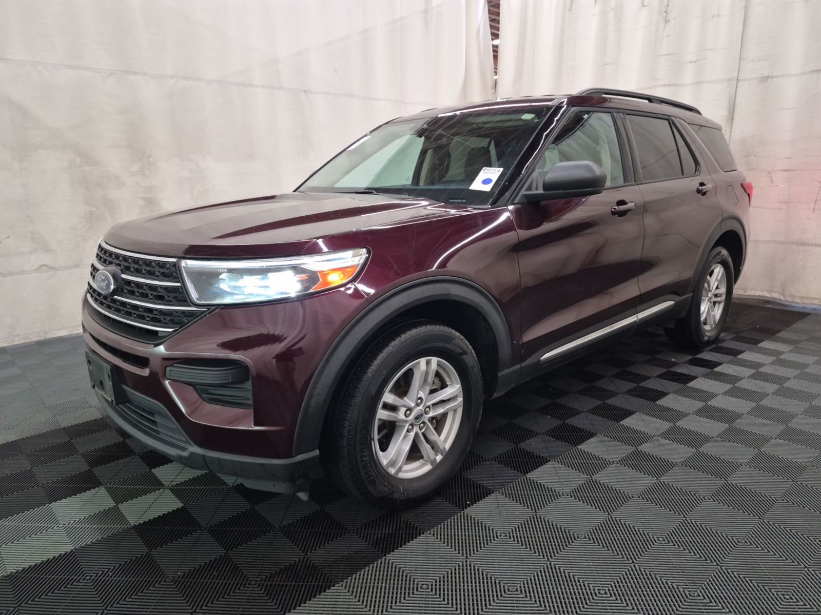 2022 Ford Explorer  XLT AWD