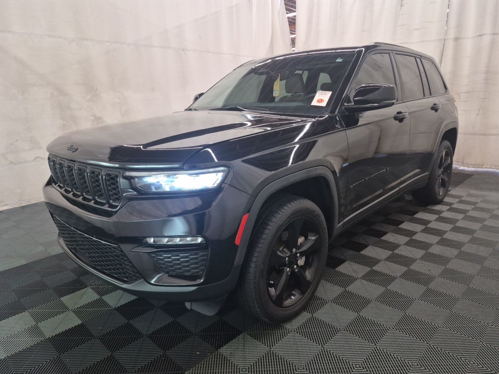 2023 Jeep Grand Cherokee  Limited AWD