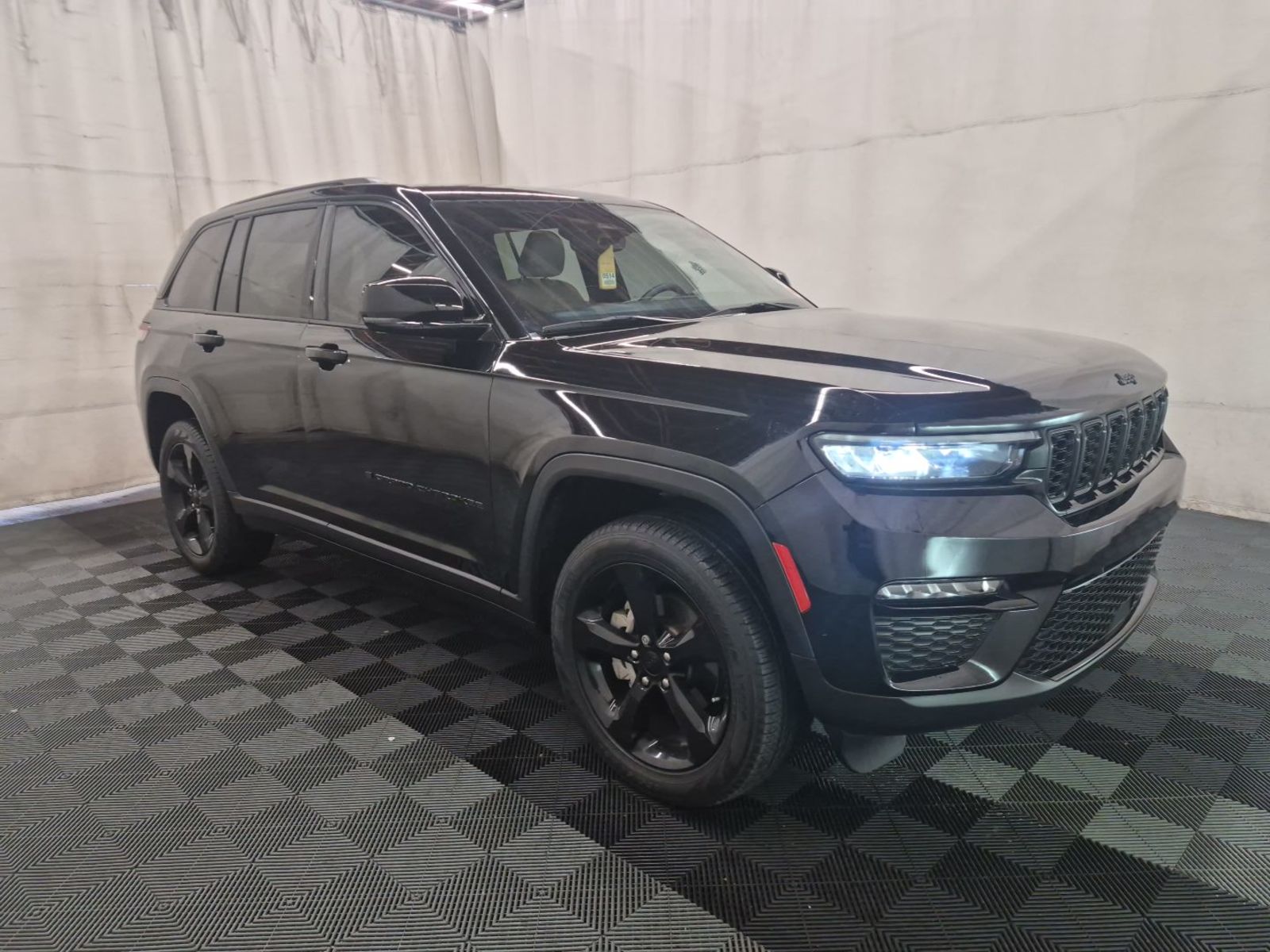 2023 Jeep Grand Cherokee  Limited AWD