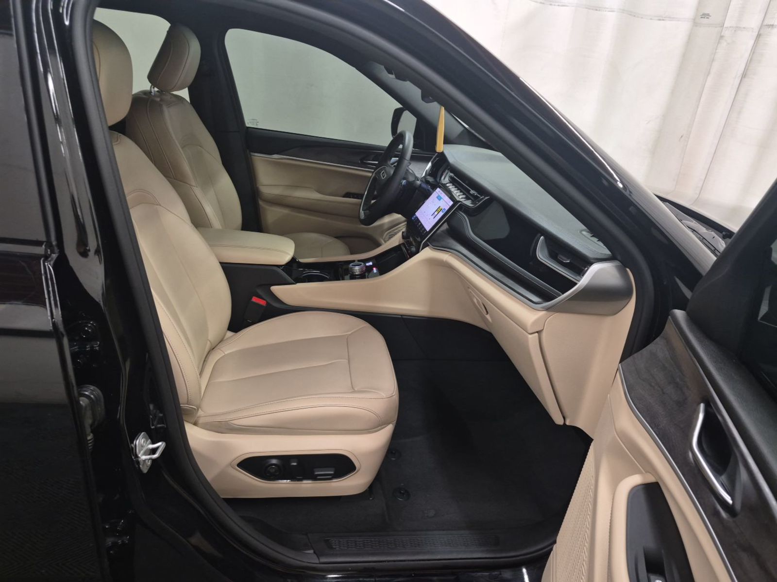 2023 Jeep Grand Cherokee  Limited AWD