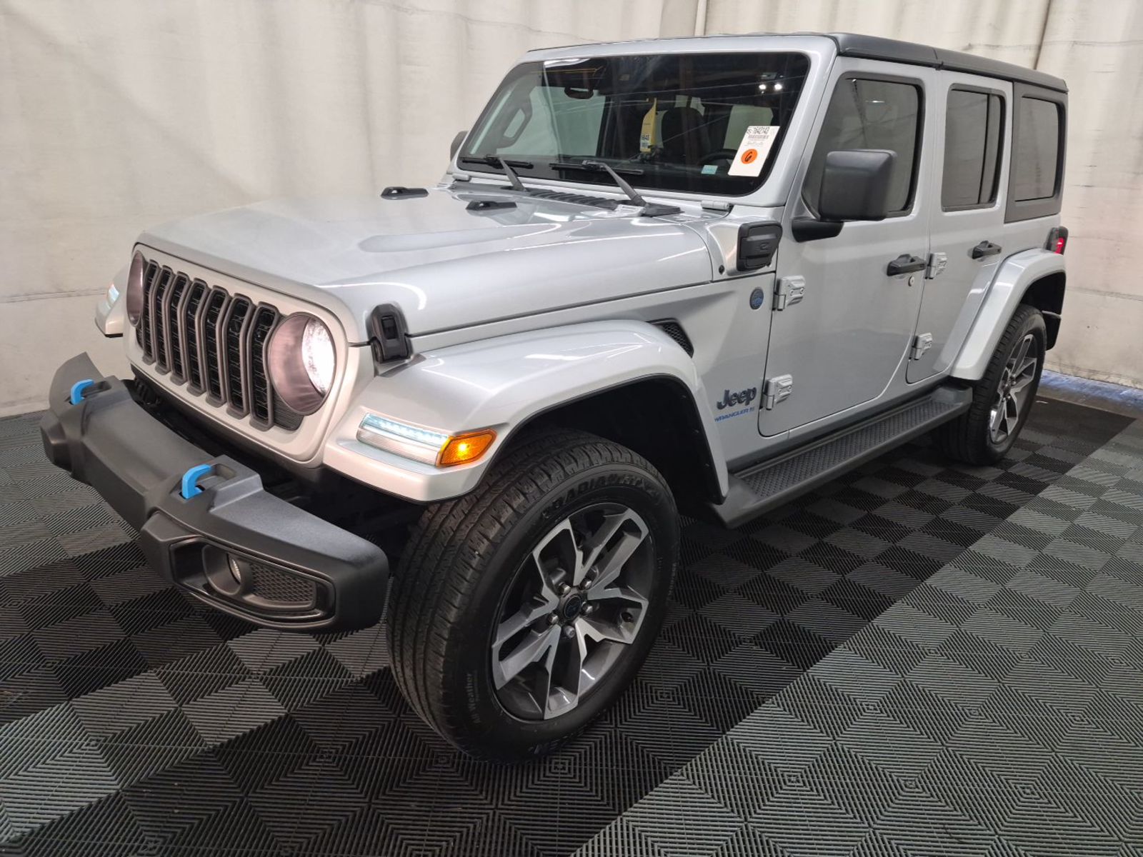2024 Jeep Wrangler   AWD