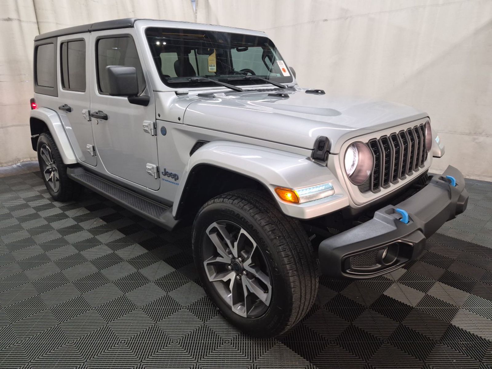 2024 Jeep Wrangler   AWD