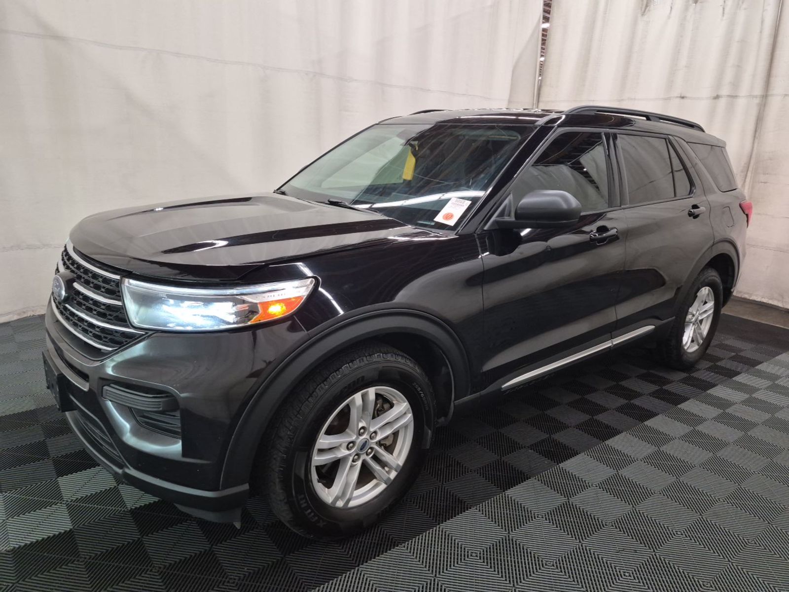 2023 Ford Explorer  XLT AWD