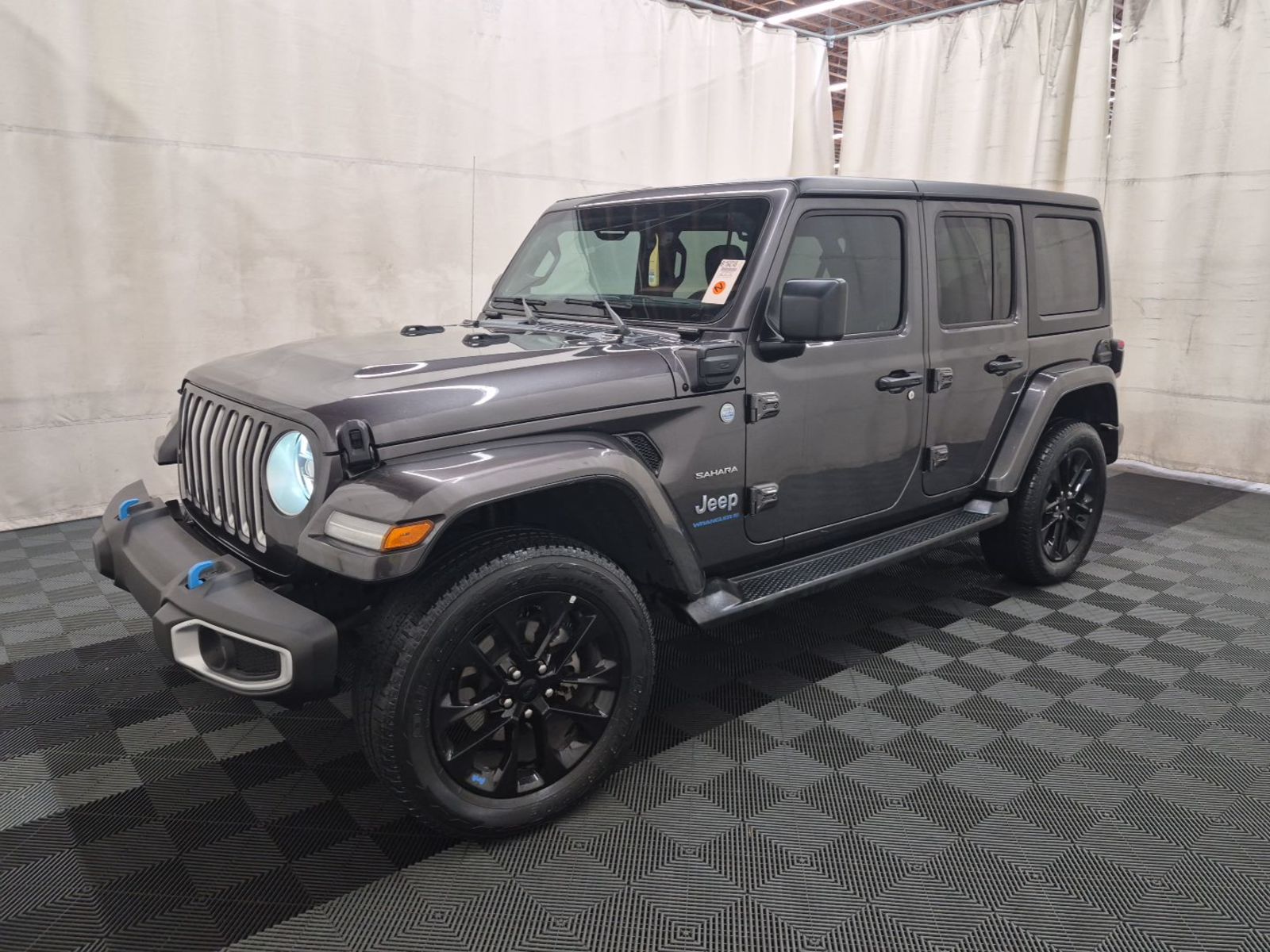 2023 Jeep Wrangler   AWD