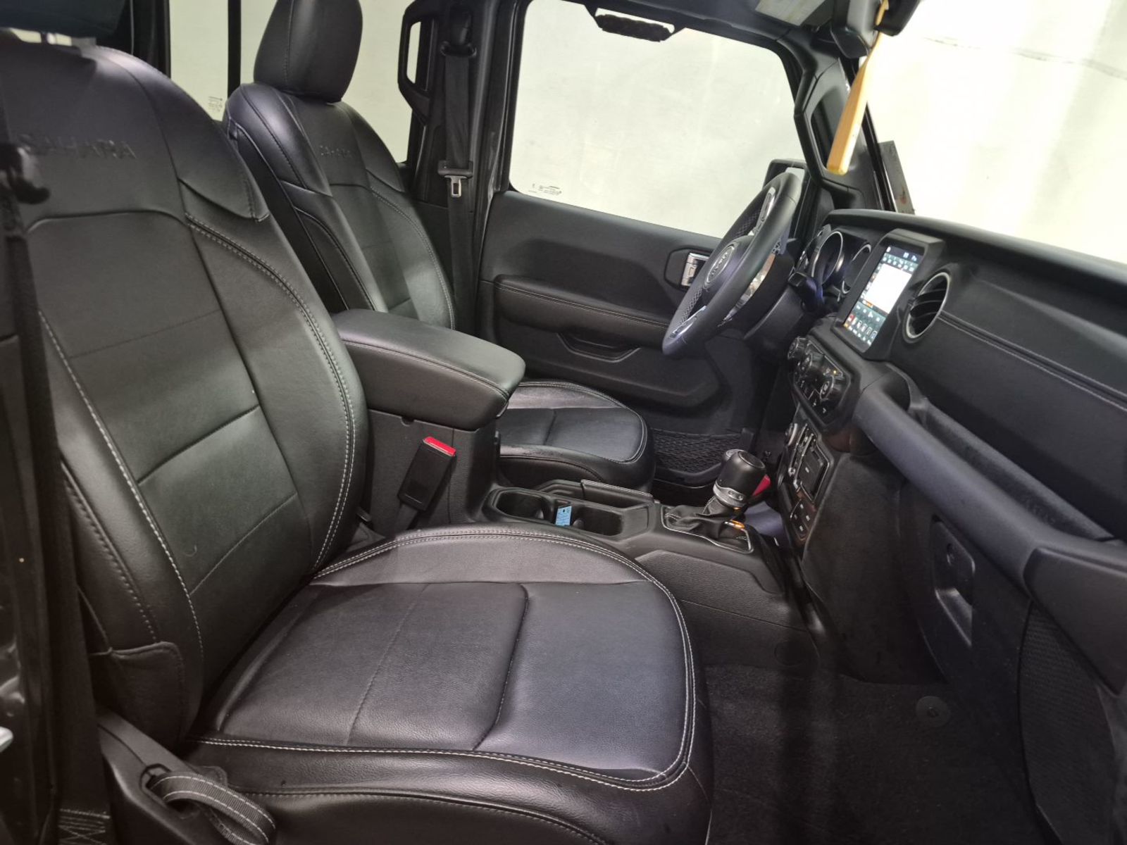 2023 Jeep Wrangler   AWD