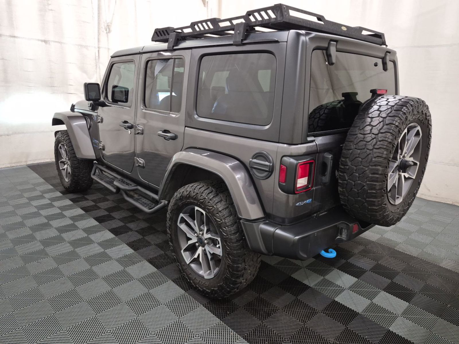 2024 Jeep Wrangler   AWD