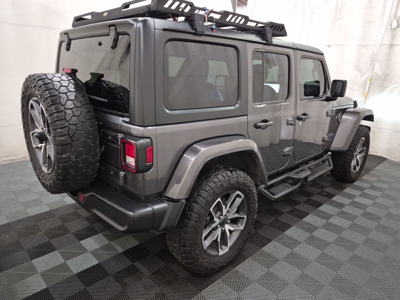 2024 Jeep Wrangler   AWD
